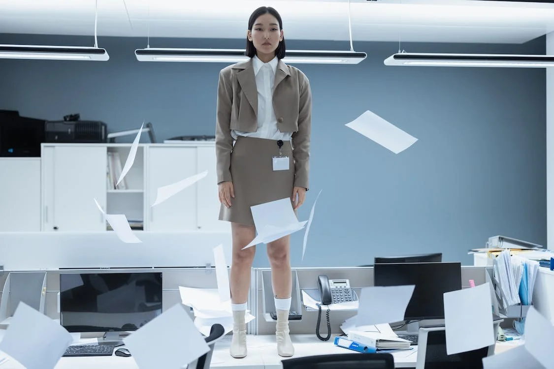Office Hoarding: Let’s Chat About That Mountain of Clutter!