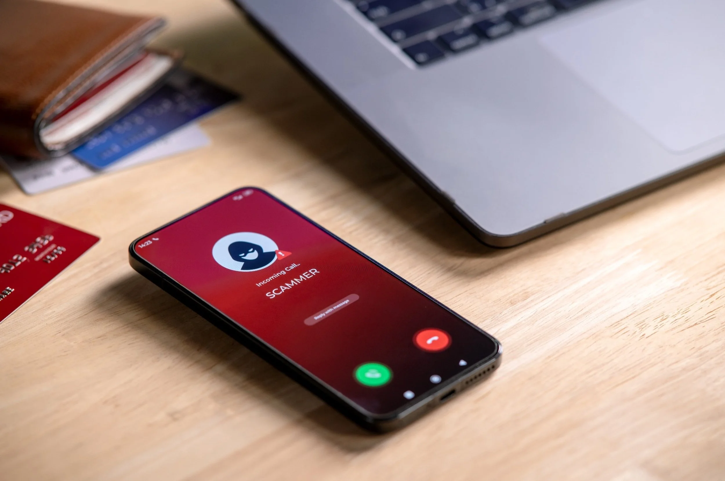 5 potential red flags that could signal a scam that you shouldn’t ignore 