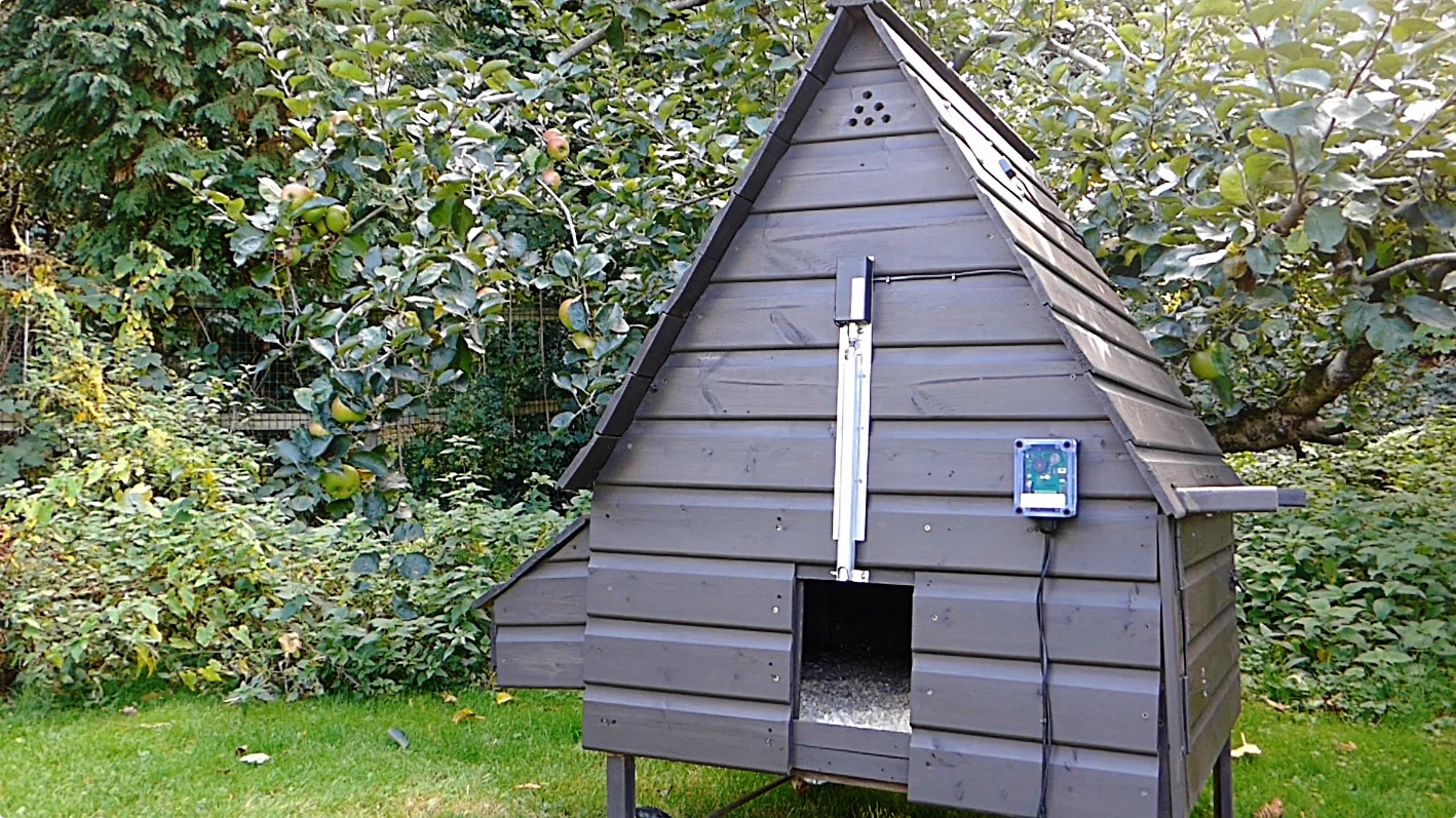 Original Hentronix Automatic Chicken Door Opener/Closer — Hentronix