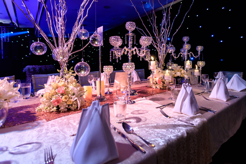 crystal centrepiece with additional hurricanes