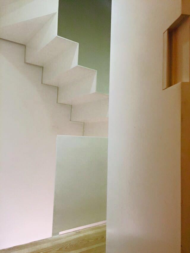 underwoodstairs.01.jpeg