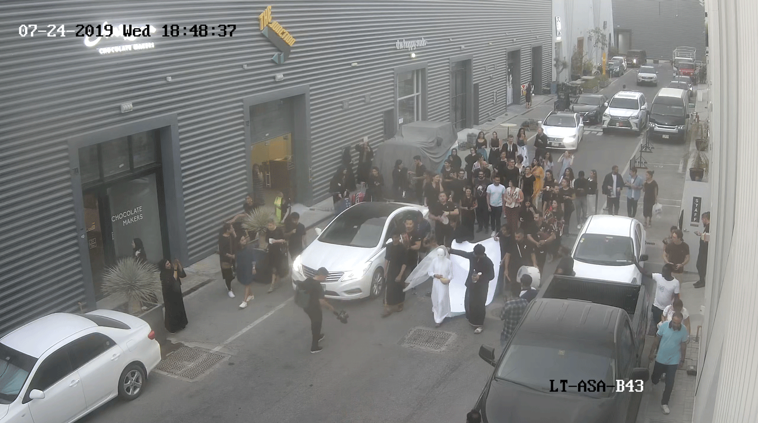 balqis-alrashed-norms-of-life--performance-03.gif