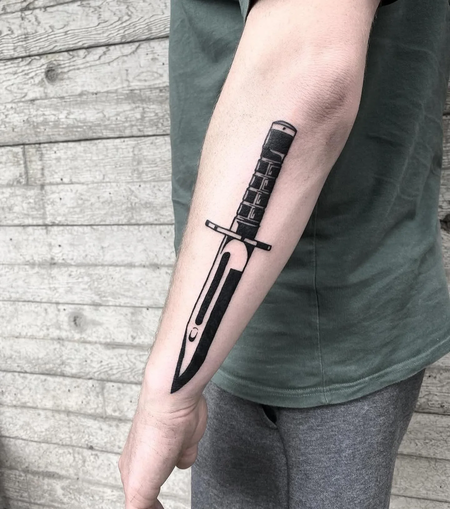 Knife by @joshrusselltattoo dm him direct for bookings