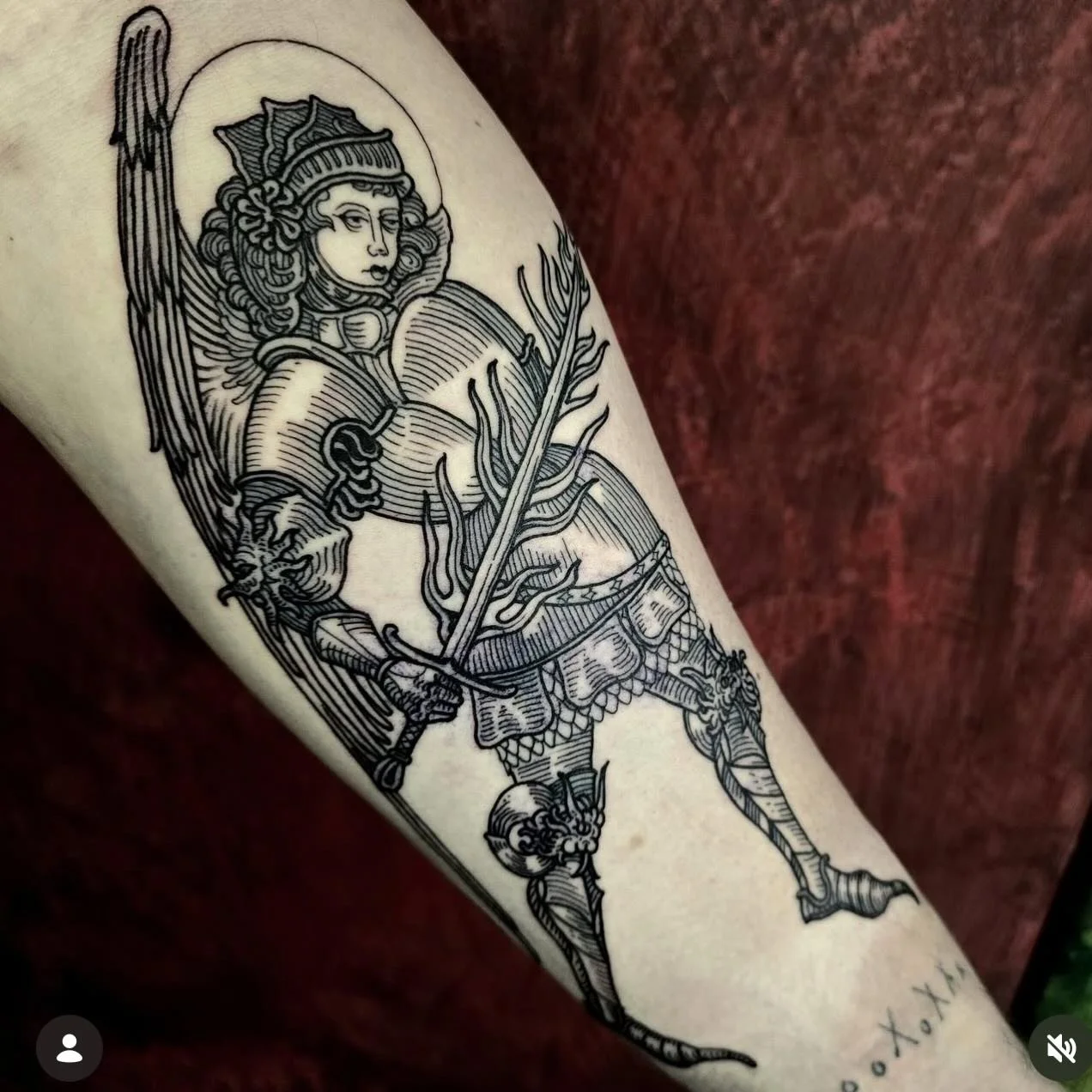 Unique design by @saralouie_tattoo dm her for bookings