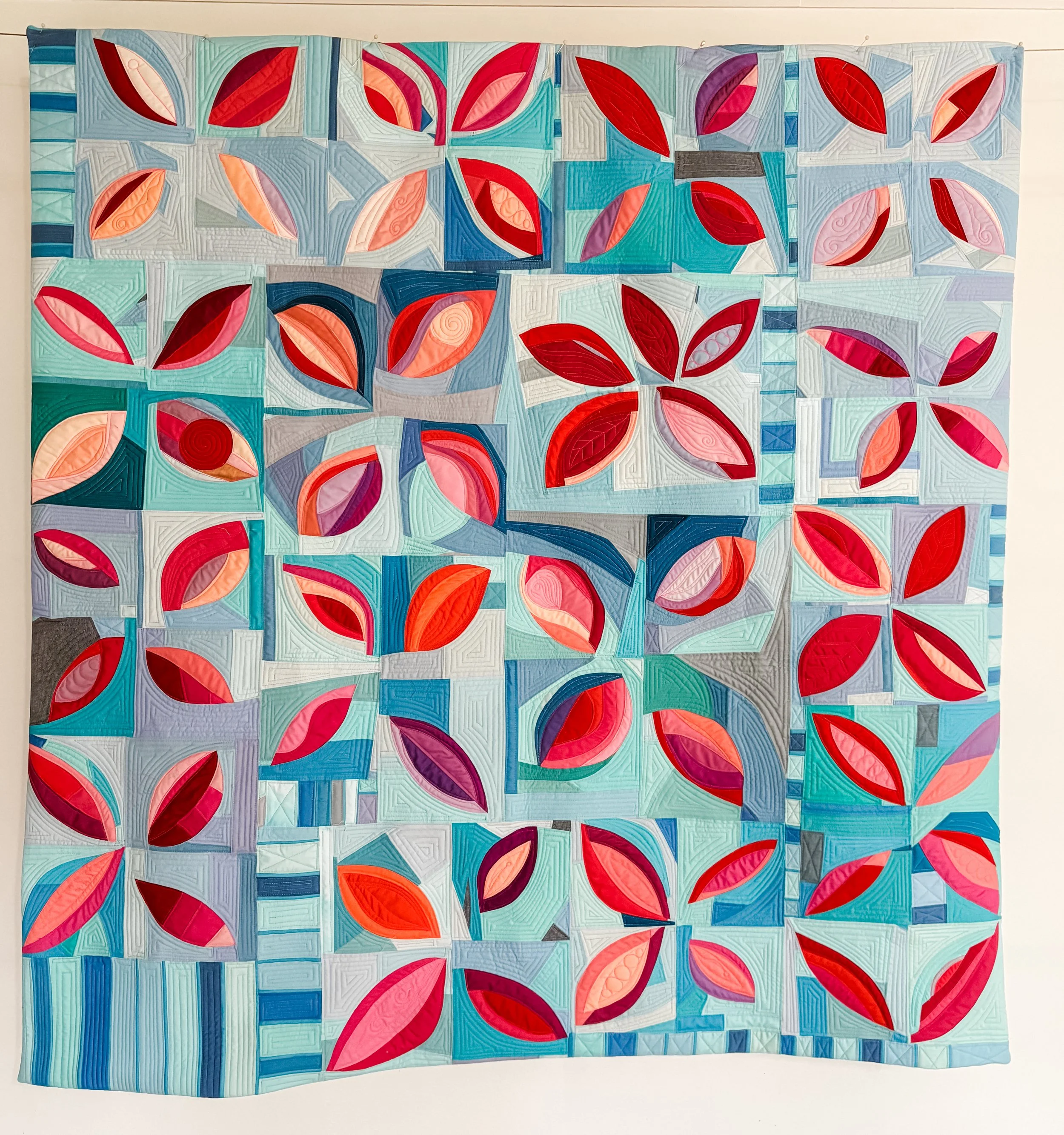 Bee Social 2025 quilt