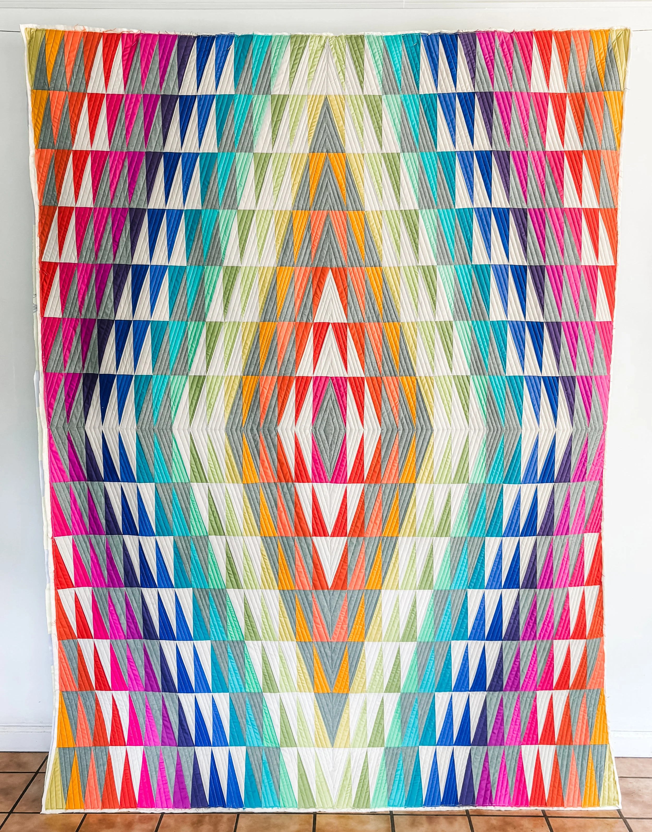 Tripping out Quilt custom quilted by Tia Curtis