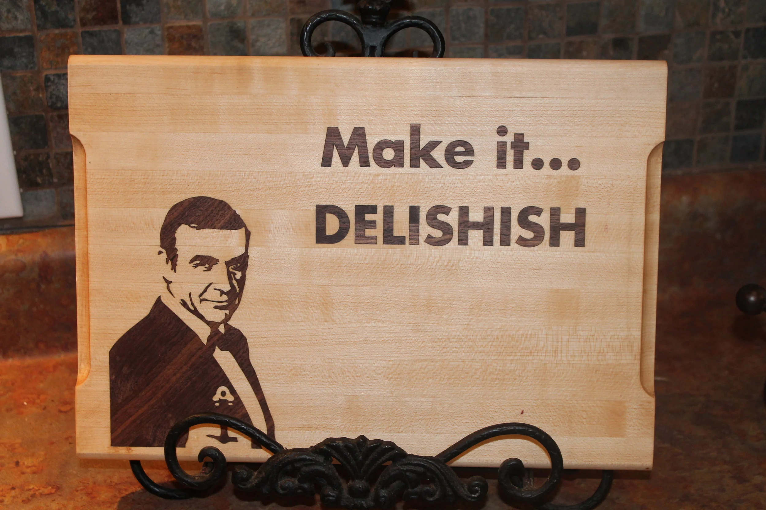 Make it Delishish Cutting Board