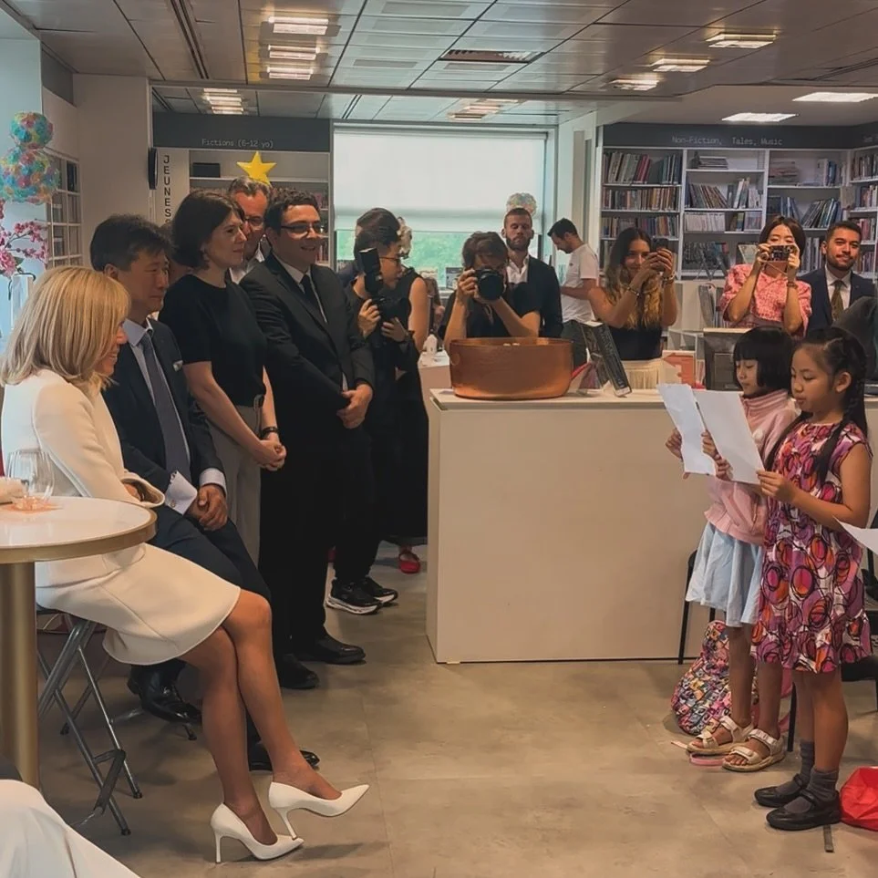 What a truly wonderful opportunity afforded to our darling daughter, by @afsingapour to perform a poetry recital alongside her class, for the very chic First Lady of France and wife of @emmanuelmacron Madame Brigitte Macron. She was exceptionally eng