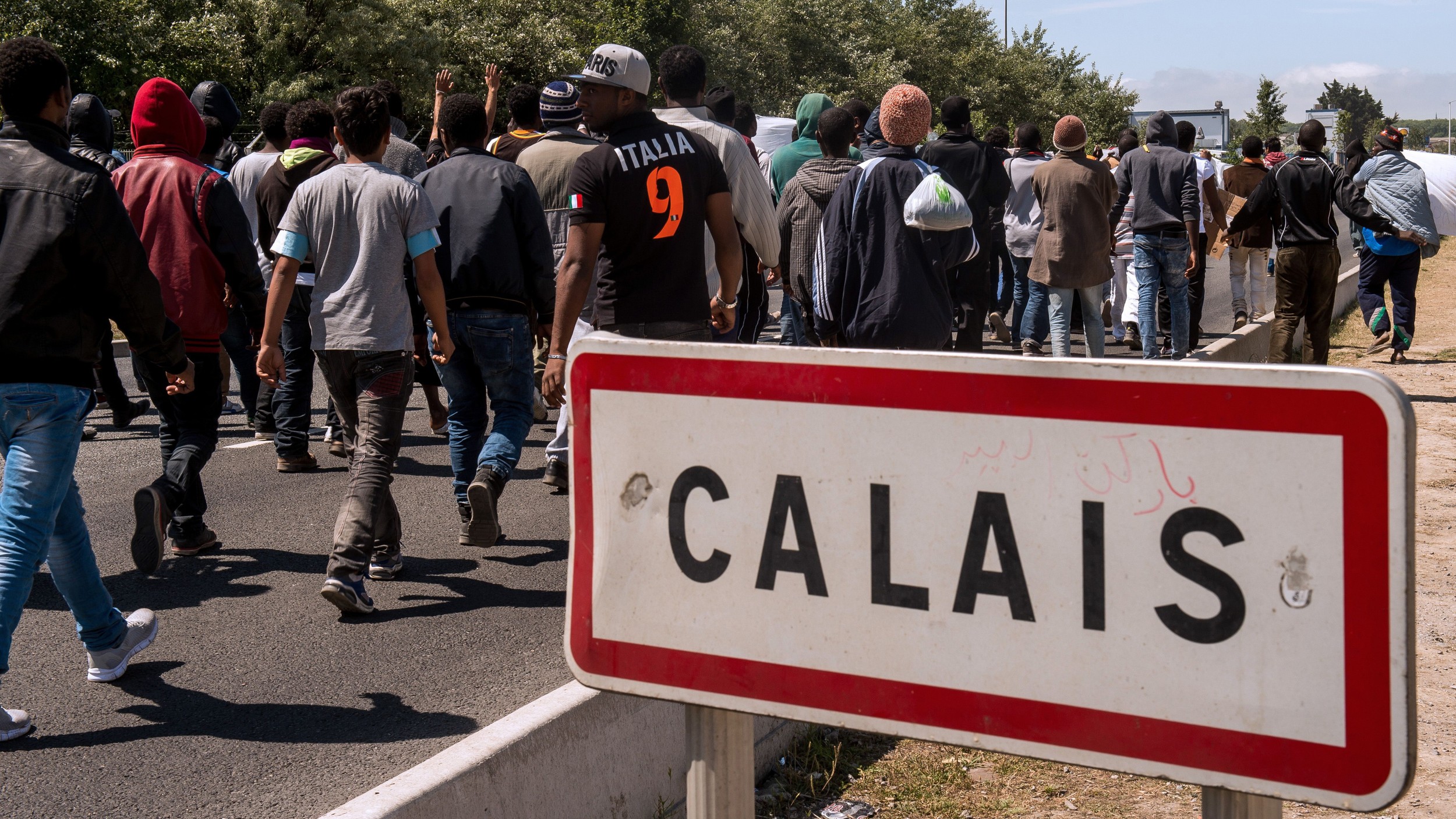 calais_sign_g_w-None.jpg