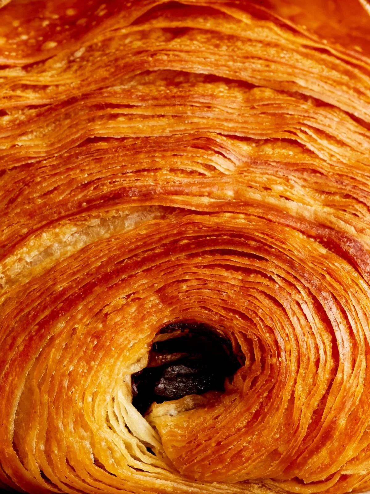 Layer + layer, the wonders of a little shaped metal tip + some whipped dairy, the alchemy of flour + fermentation and the magic of sugar + heat. Some pleasing textural incidentals and chapter openers from @mattadlard&rsquo;s encyclopaedic &lsquo;The 