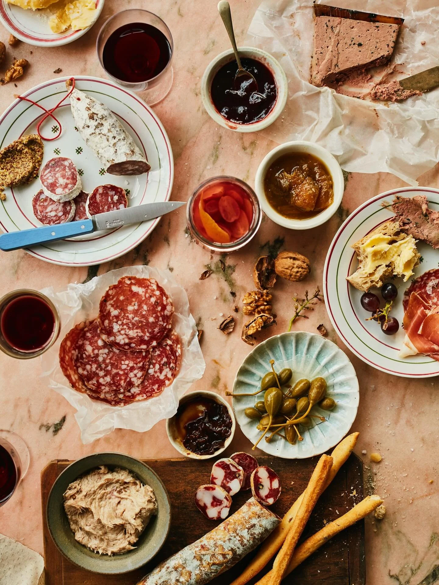 Hot days = picky bits. 

Day to night charcuterie and cheese boards from @condimentclaire&rsquo;s brilliant &lsquo;The Condiment Book&rsquo; 

📷: @laurajayneedwards 
🍽️: @pollywebbwilson 
With me in the kitchen @mainlybreakfast ❤️