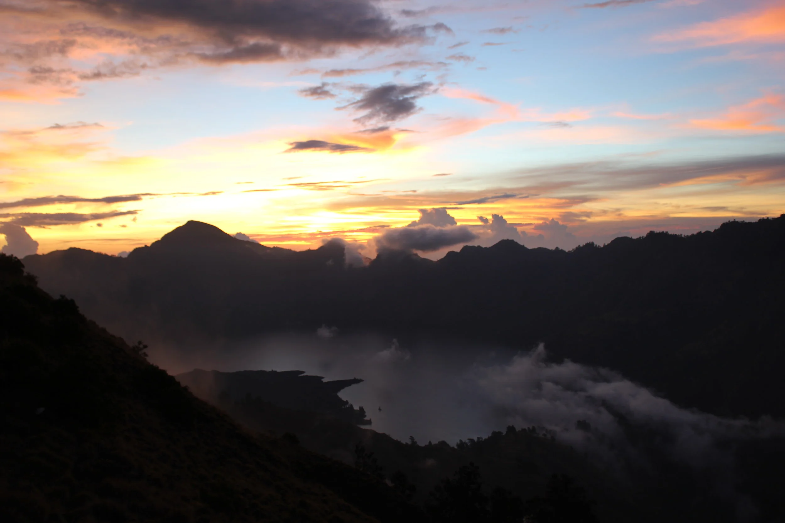 Sunset Mount Rinjani .JPG