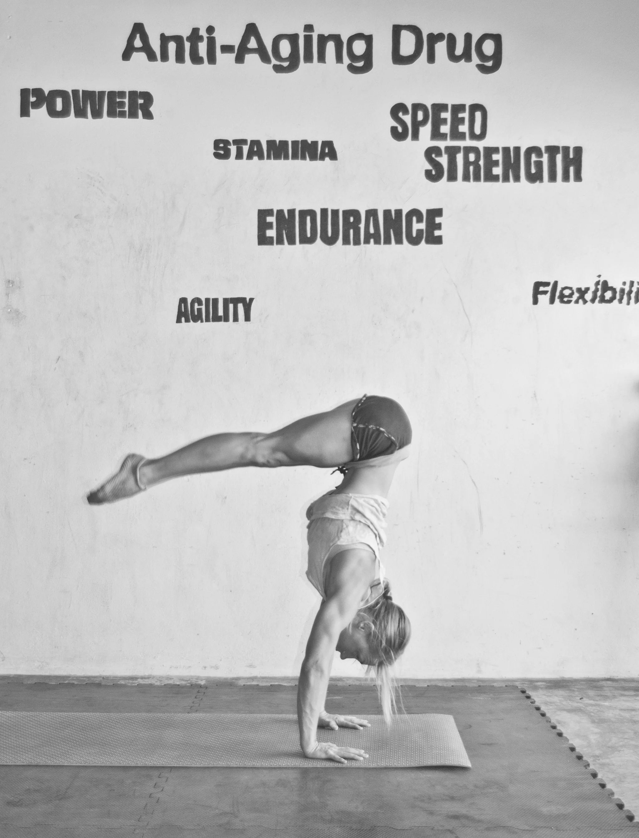 Box handstand Jumping in.jpg