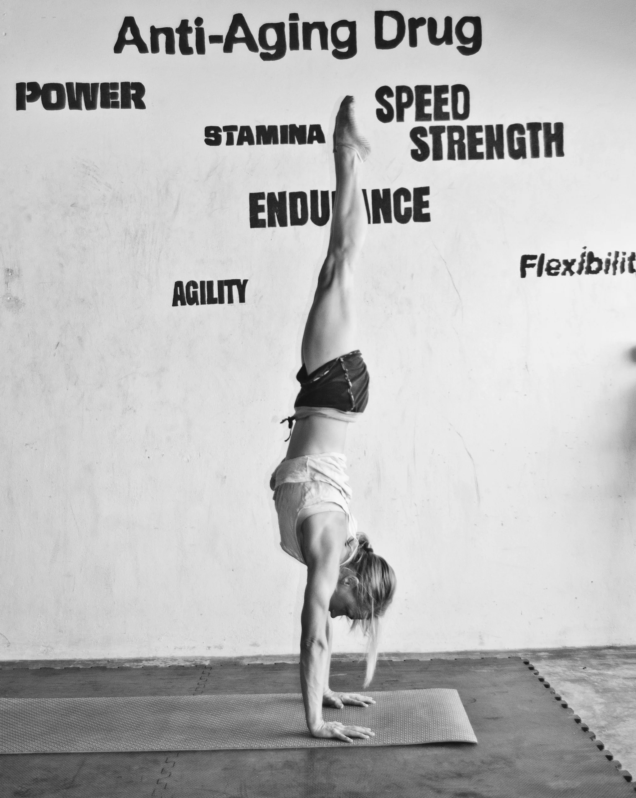 Box Handstand Jump Final.jpg