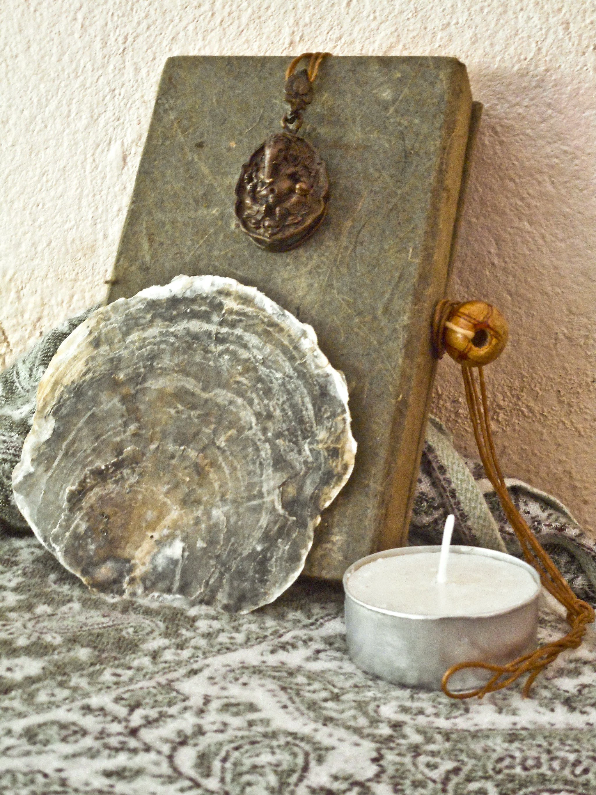 Candle Lit ganesh 3 Box webstie copy.jpeg