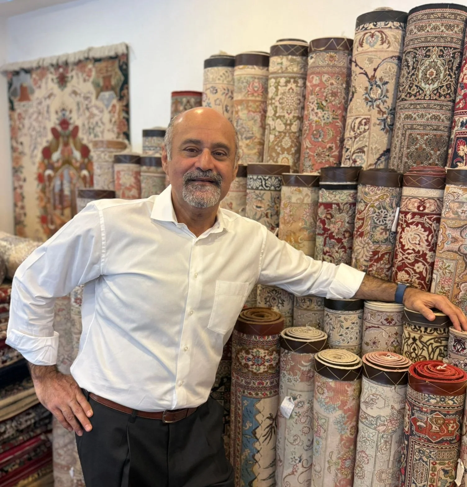 AVAIS AHMAD  艾華斯.艾哈邁德