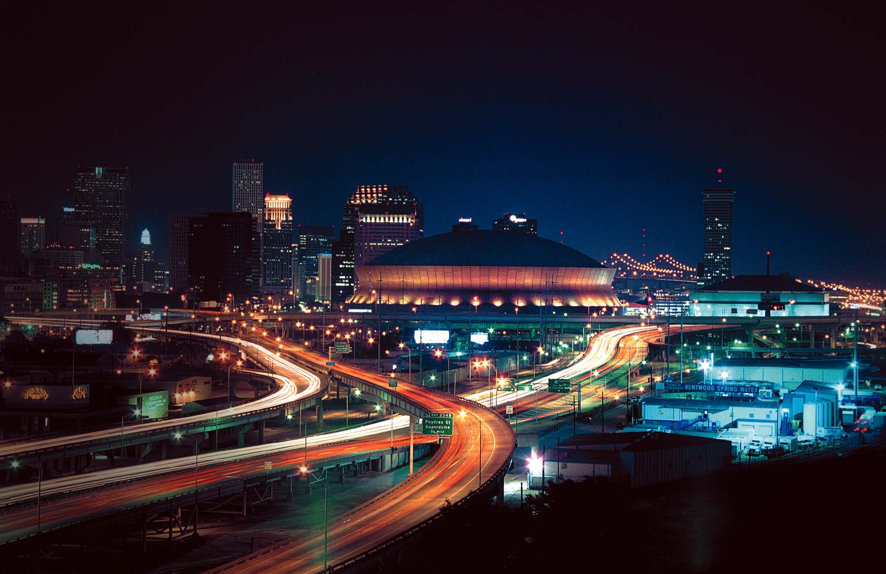 2471715-superdome_and_city_at_night.jpg