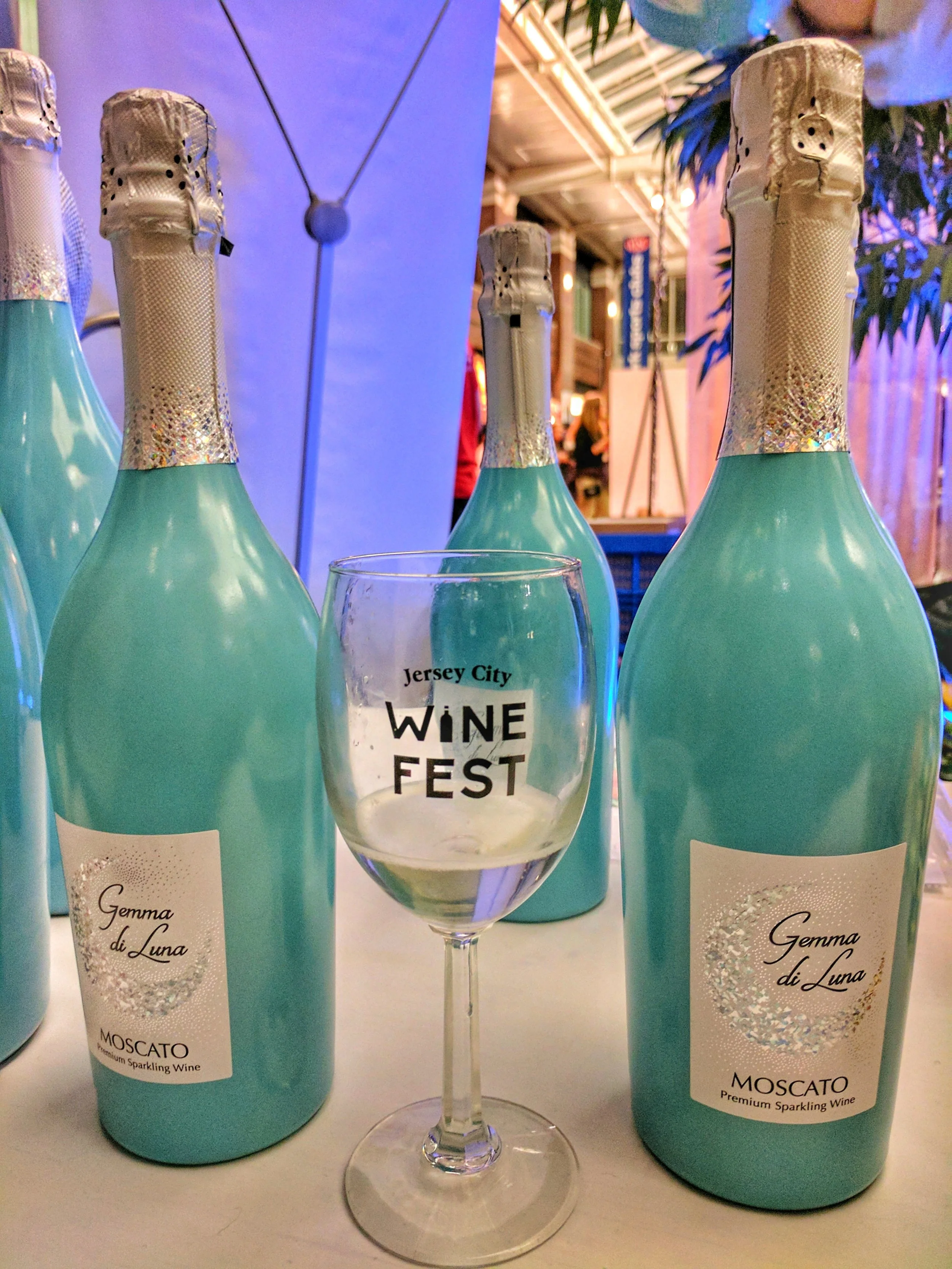 Gemma di Luna Moscato from Italy 