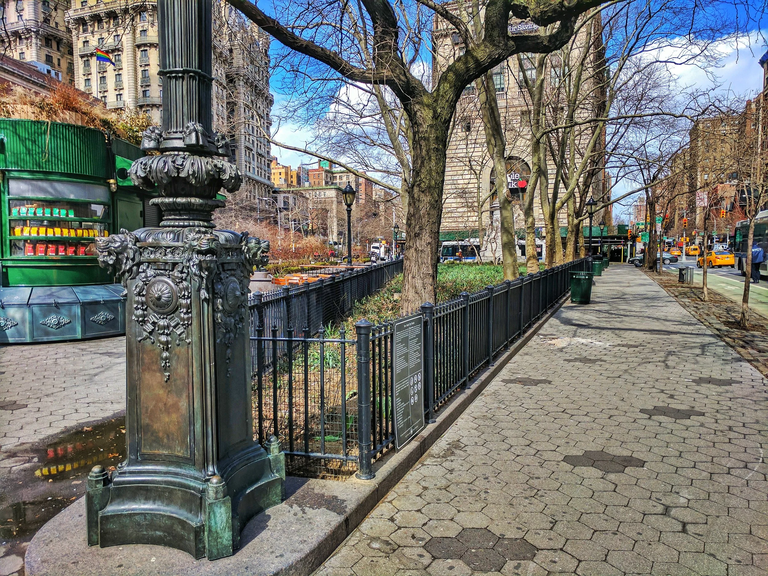 Location: 72nd Street where Broadway and Amsterdam intersect