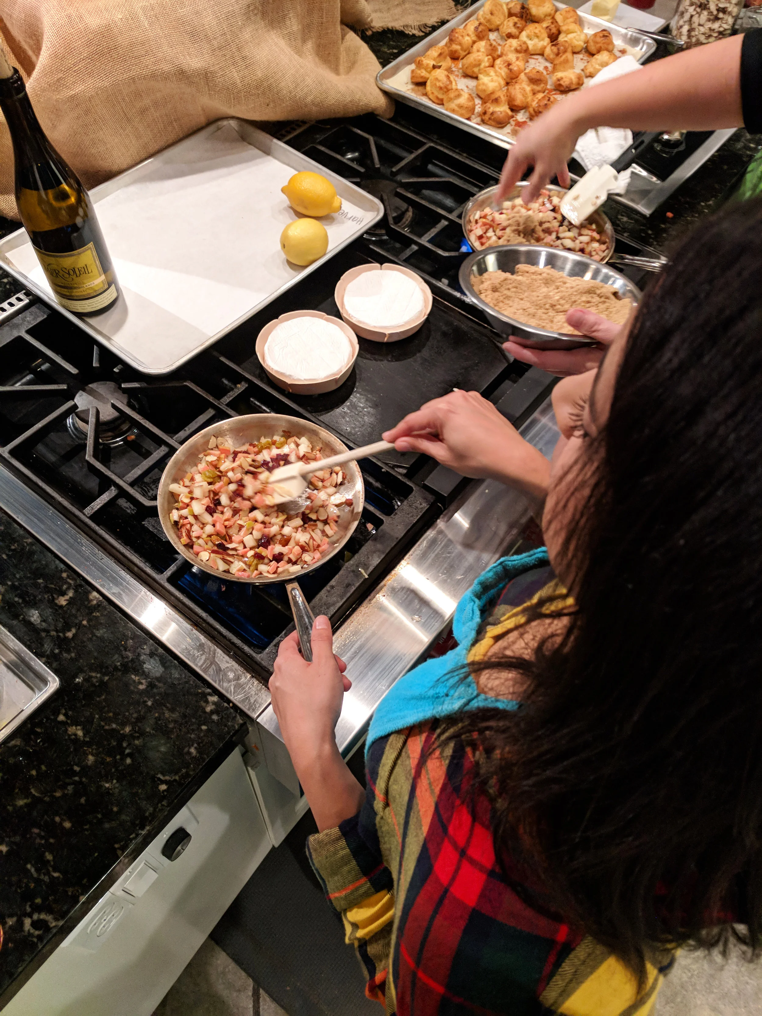 cooking-brie-toppings.jpg