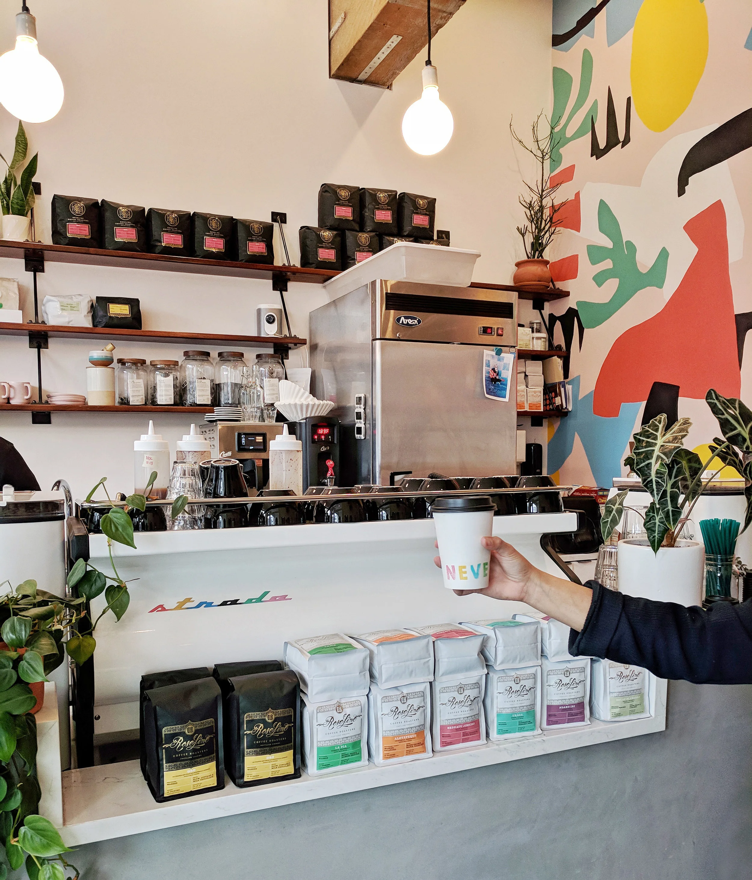 never-coffee-interior.jpg