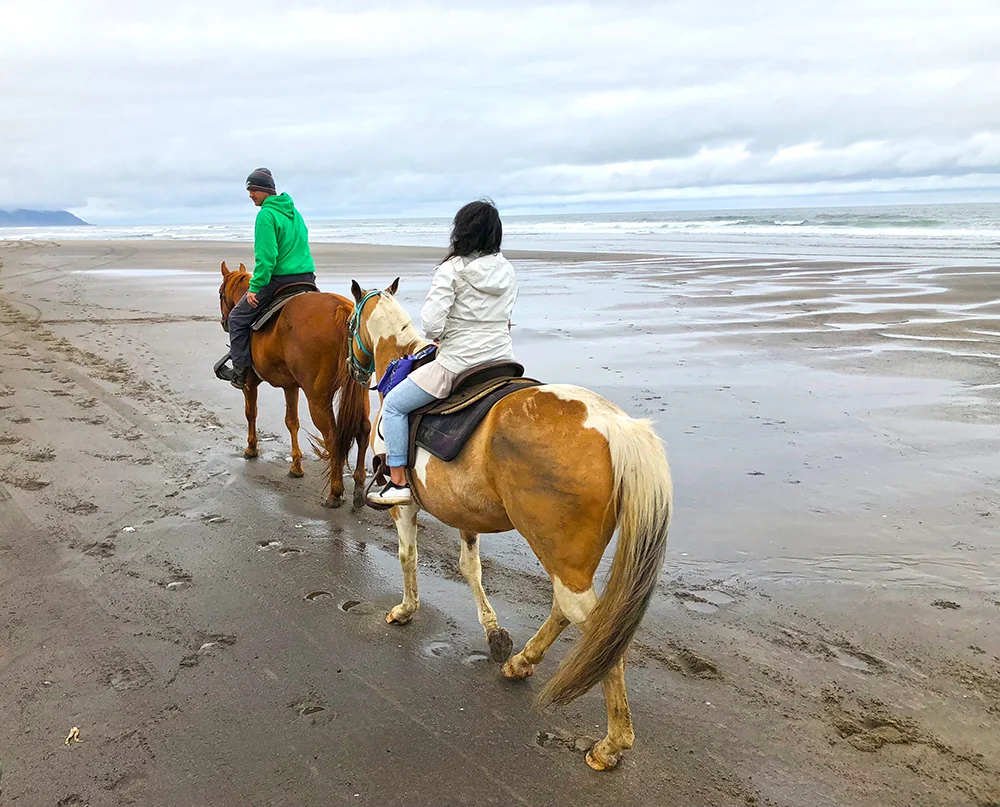 Horse-riding-beach.jpg