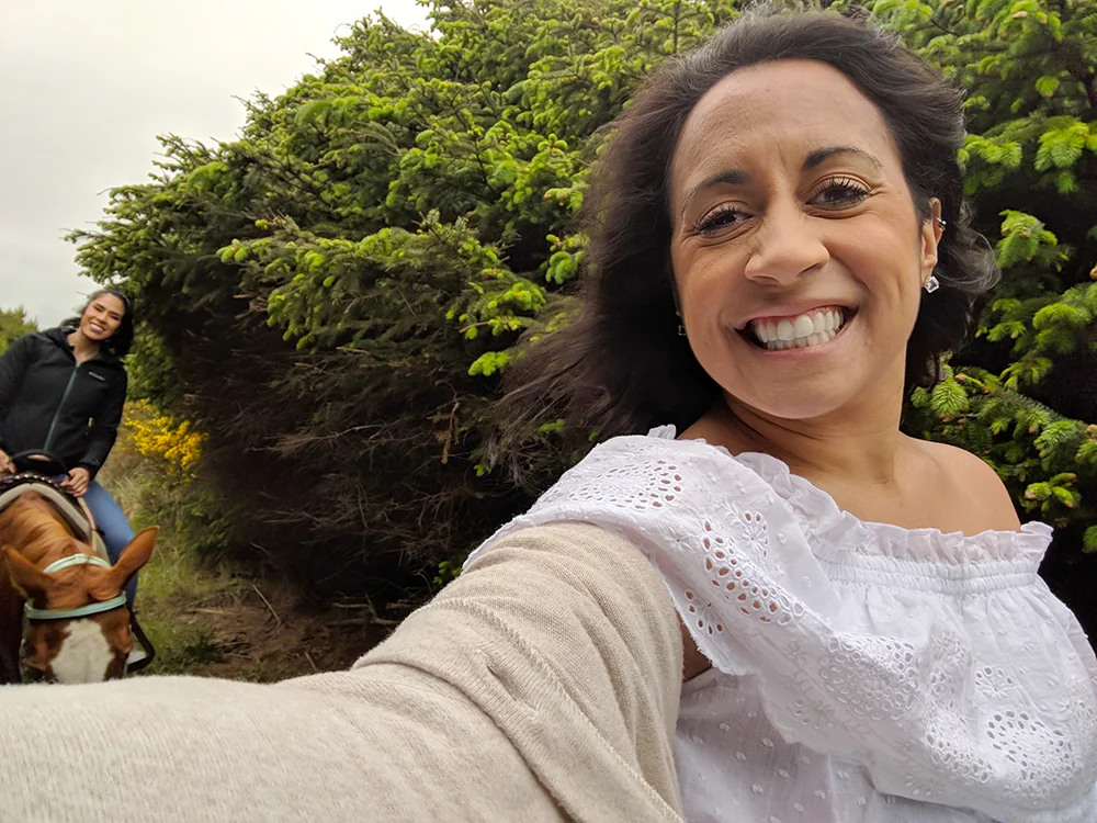 horse-ride-sister-selfie.jpg