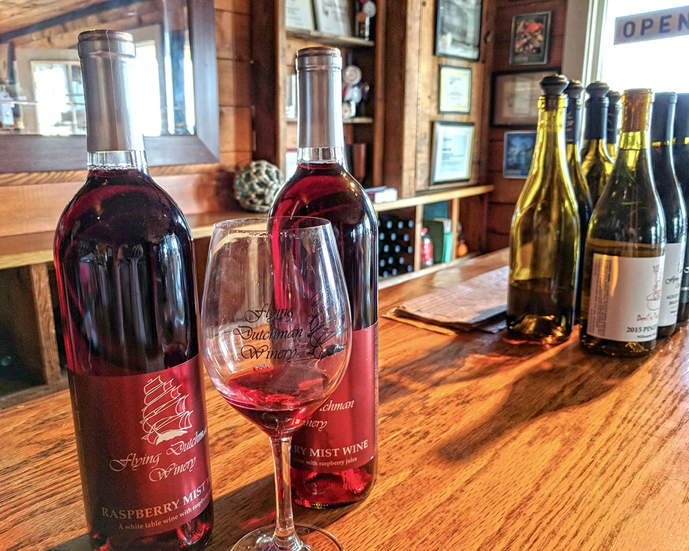 Flying-Dutchman-Winery-tasting.jpg