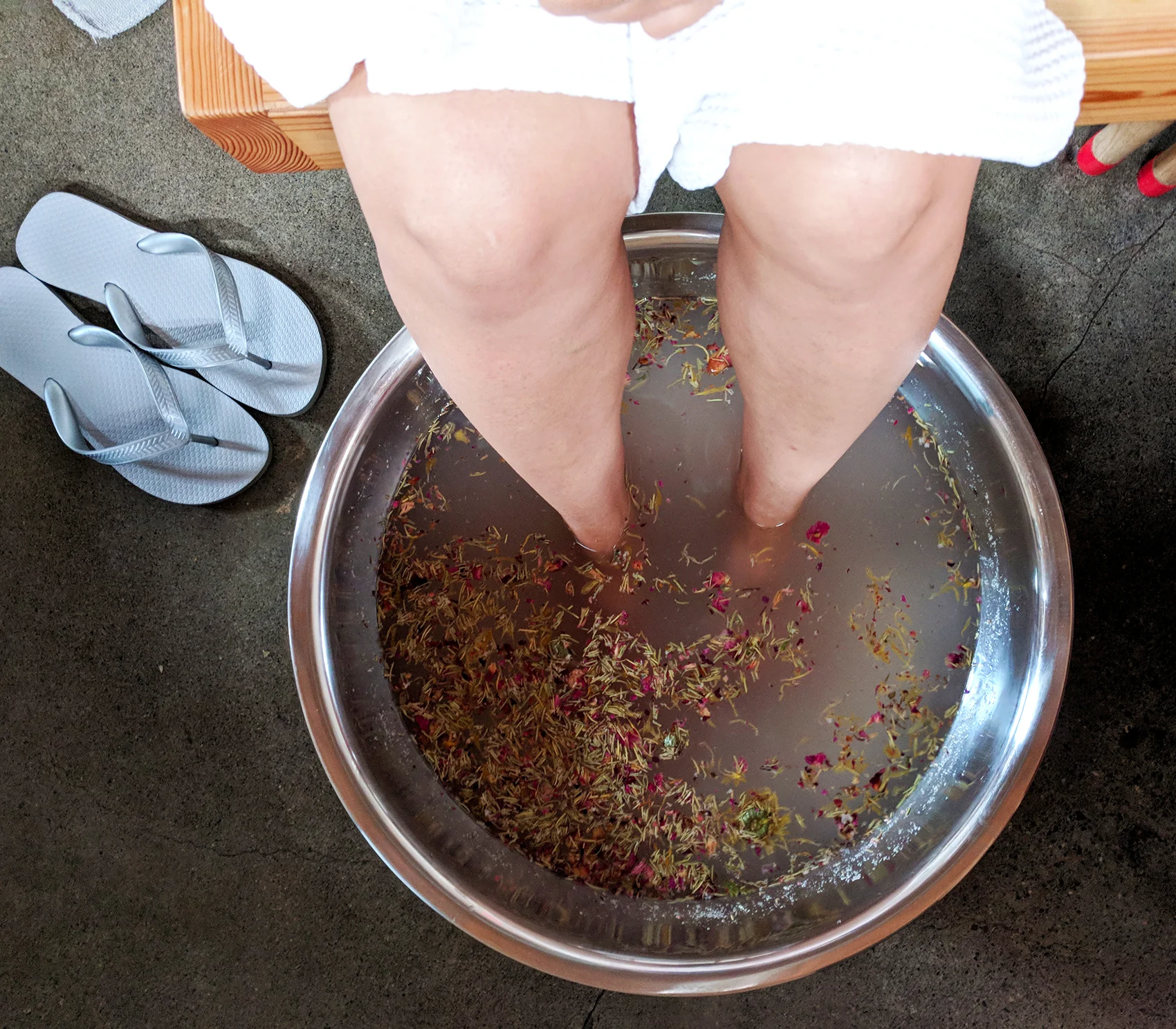 Loyly-foot-soak.jpg