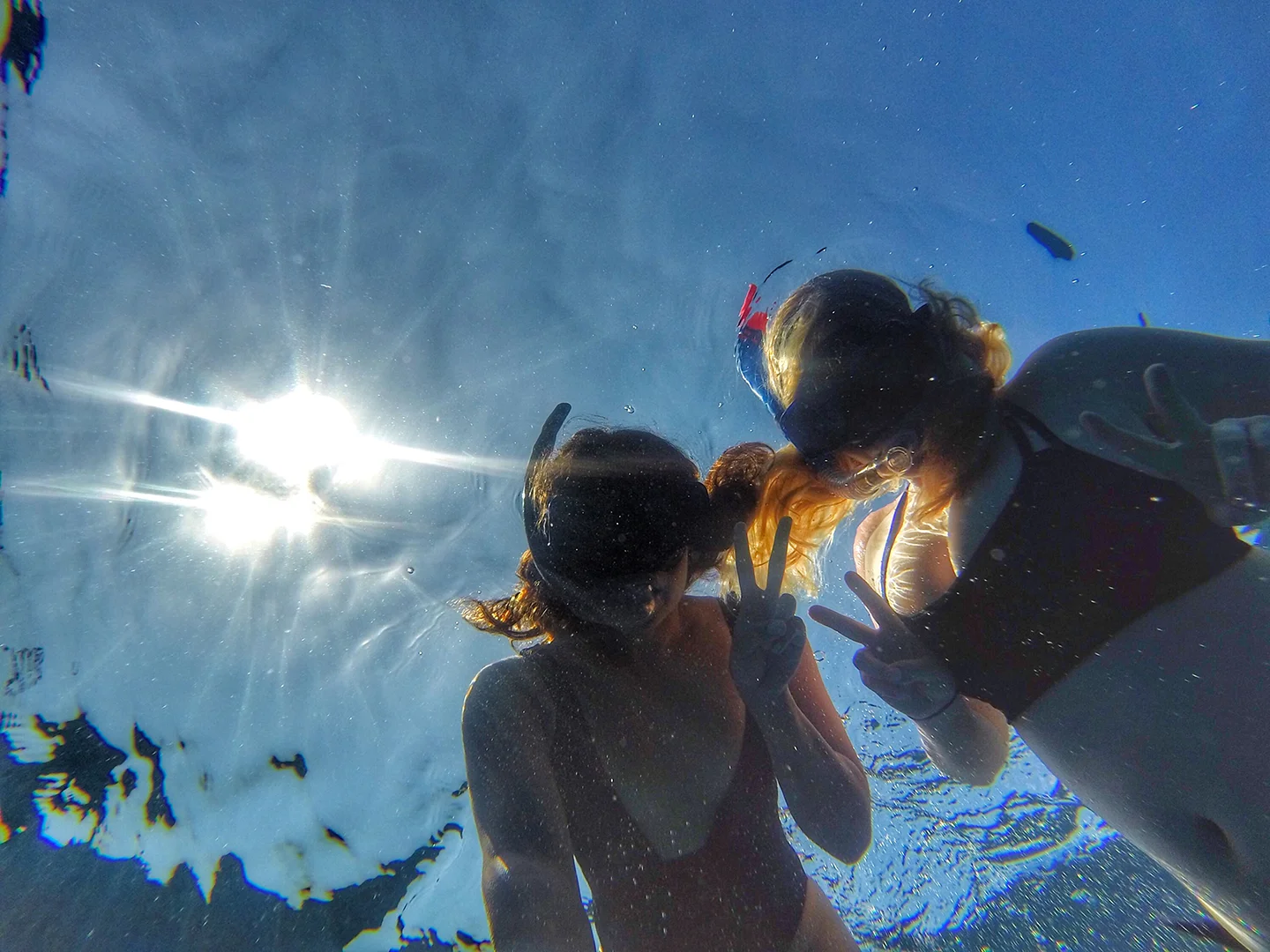 Santorini-catamaran-snorkel.jpeg