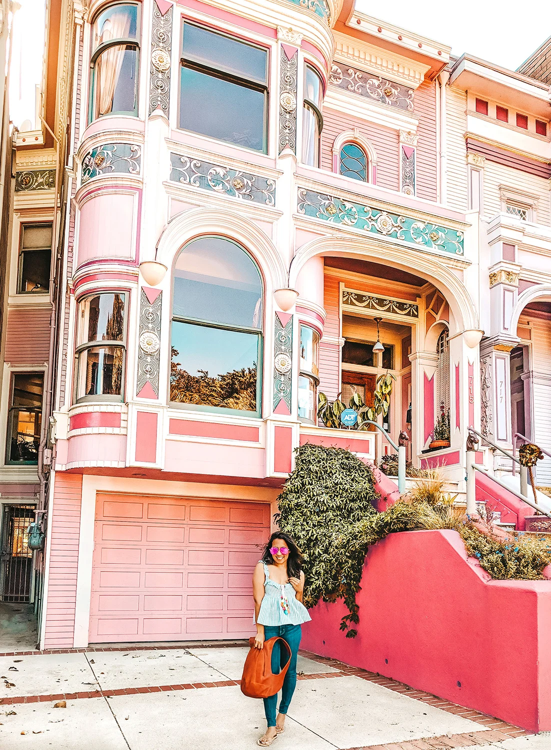 Alamo-pink-house.jpg