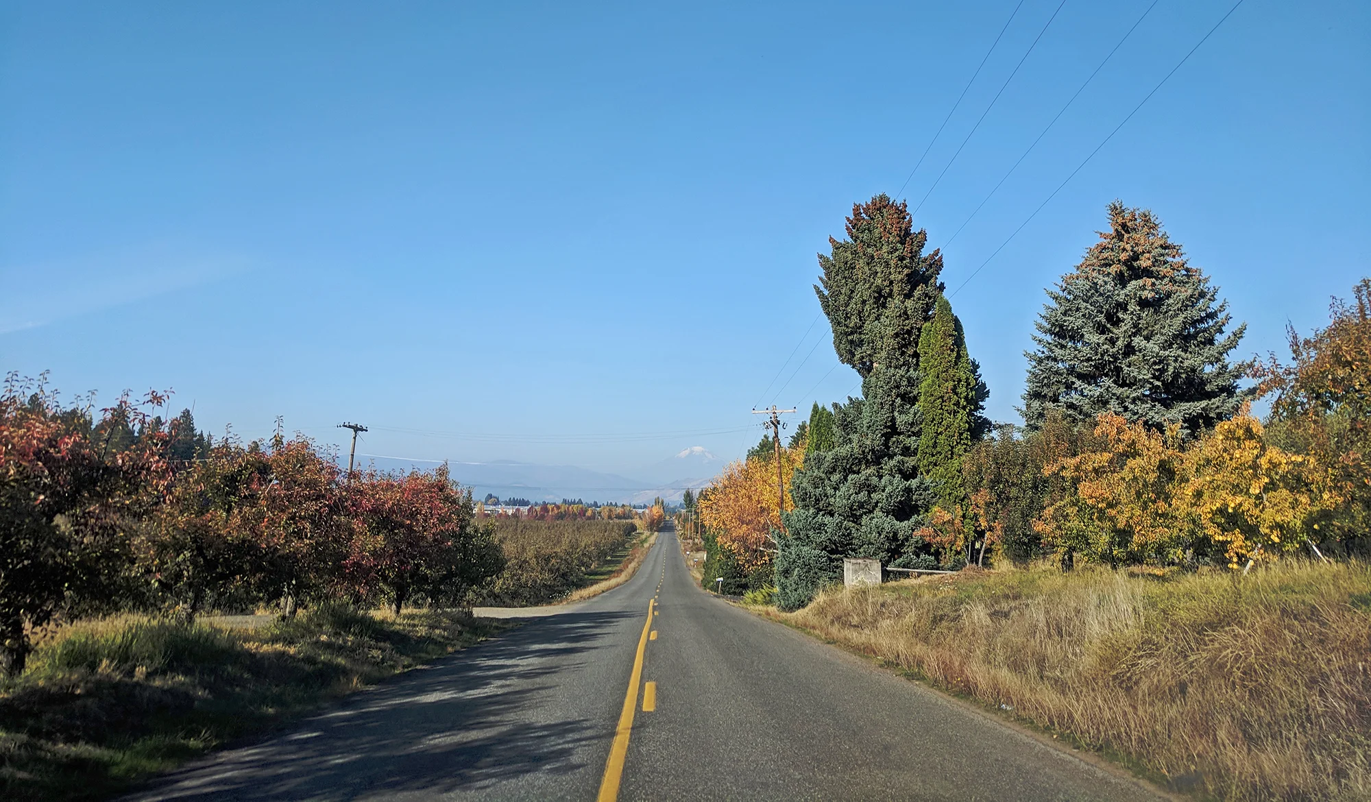Hood River country road.jpg