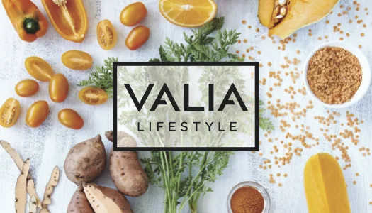 Valia_US_Biz Card_moo_red copy.jpg
