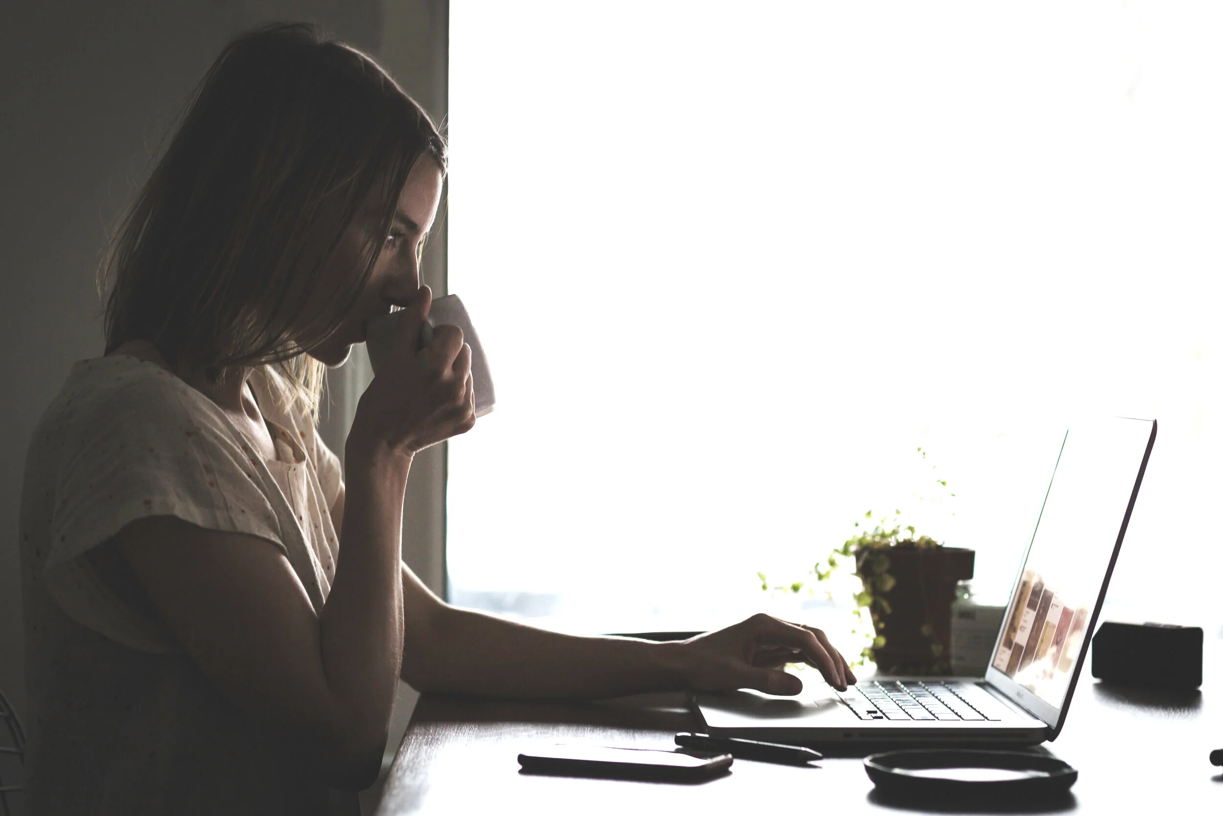 Steadfast-Supply-Entrepreneur-Woman+Using+Laptop.jpg
