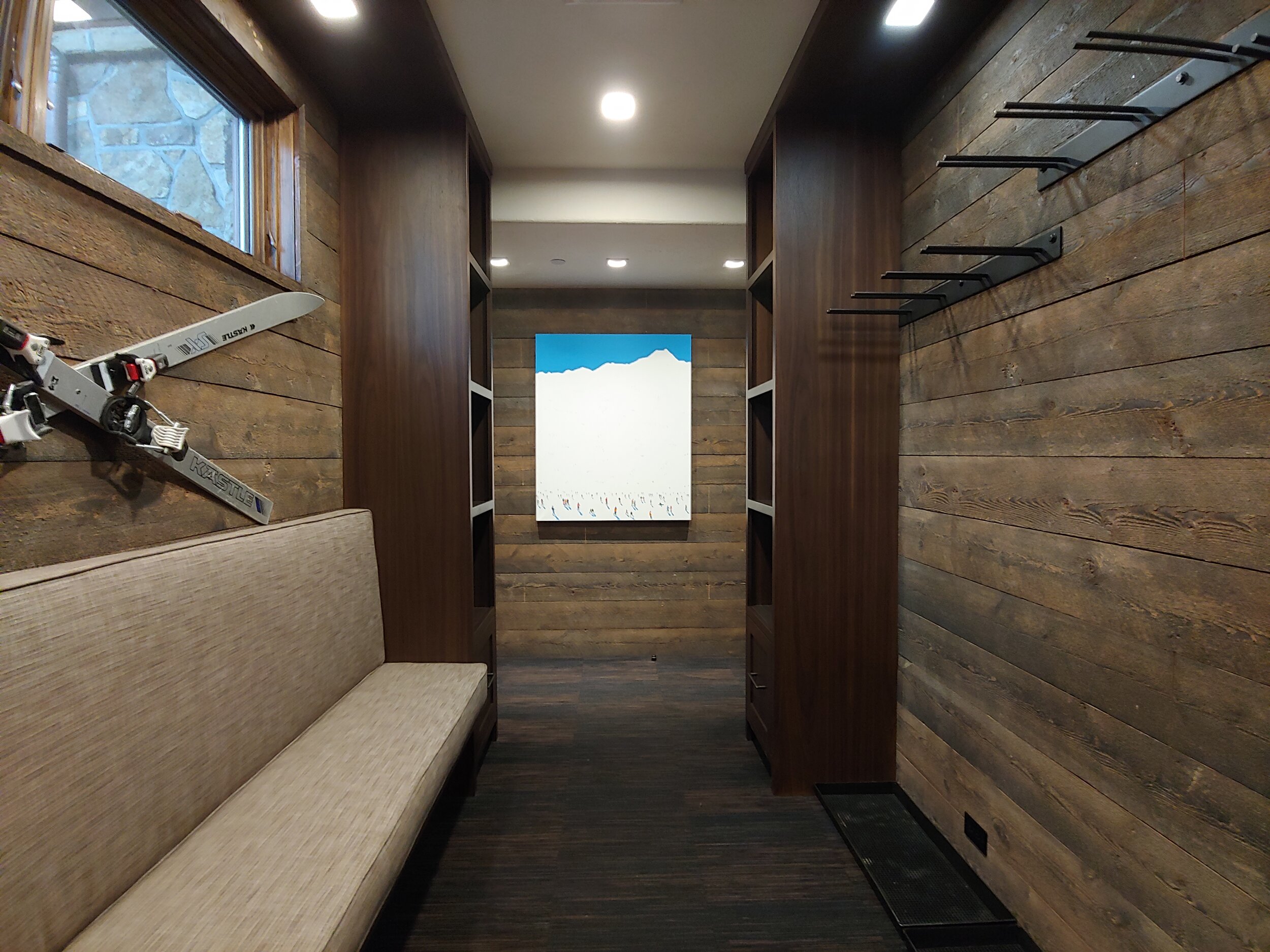 Touchdown Drive Remodel - Mudroom