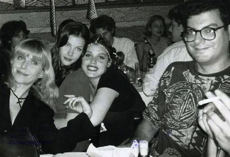 Liv and Mia Tyler -Micheal Gusto -Bebe Bud tromp loil.jpg