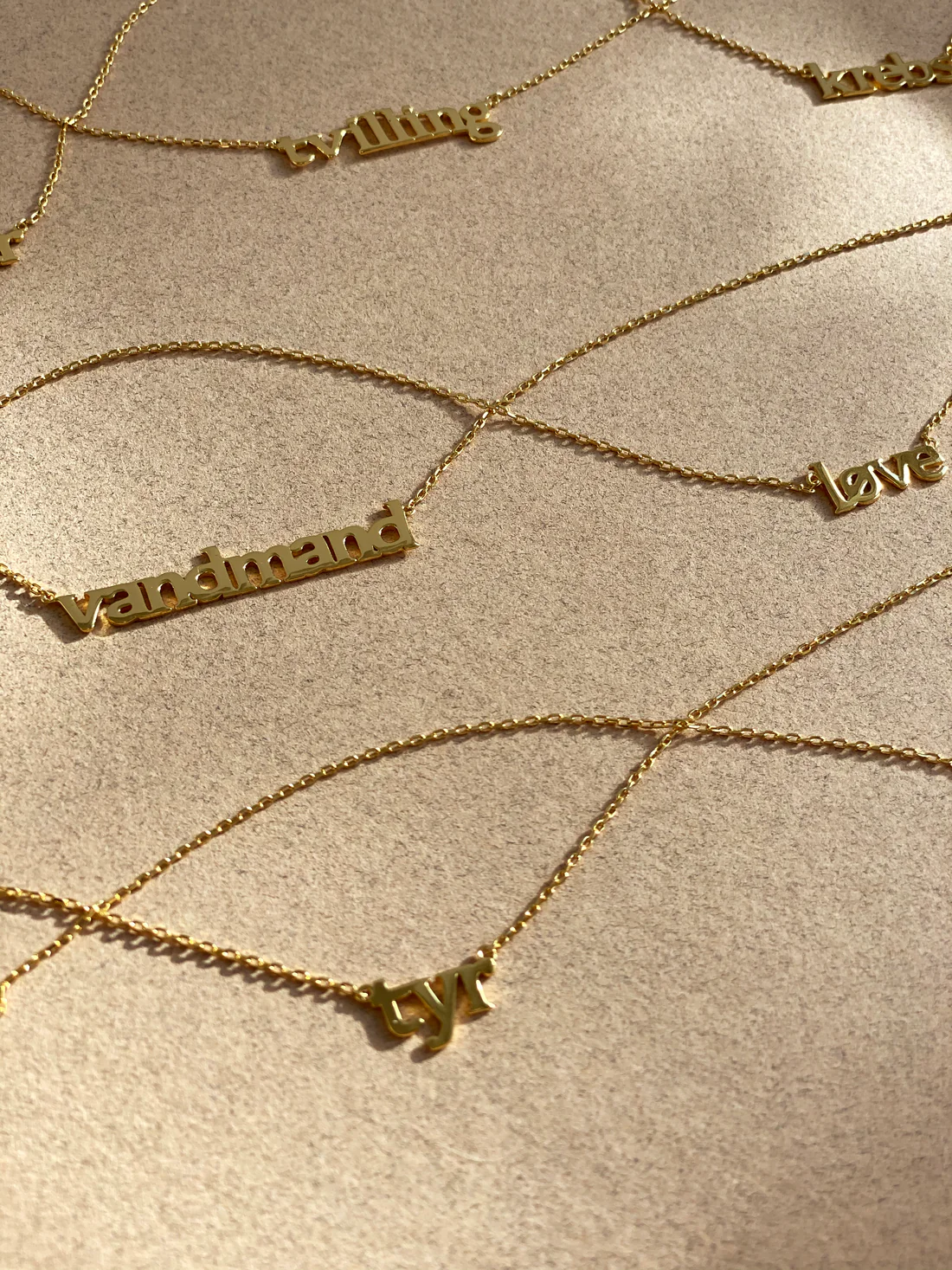 golden-necklaces.png