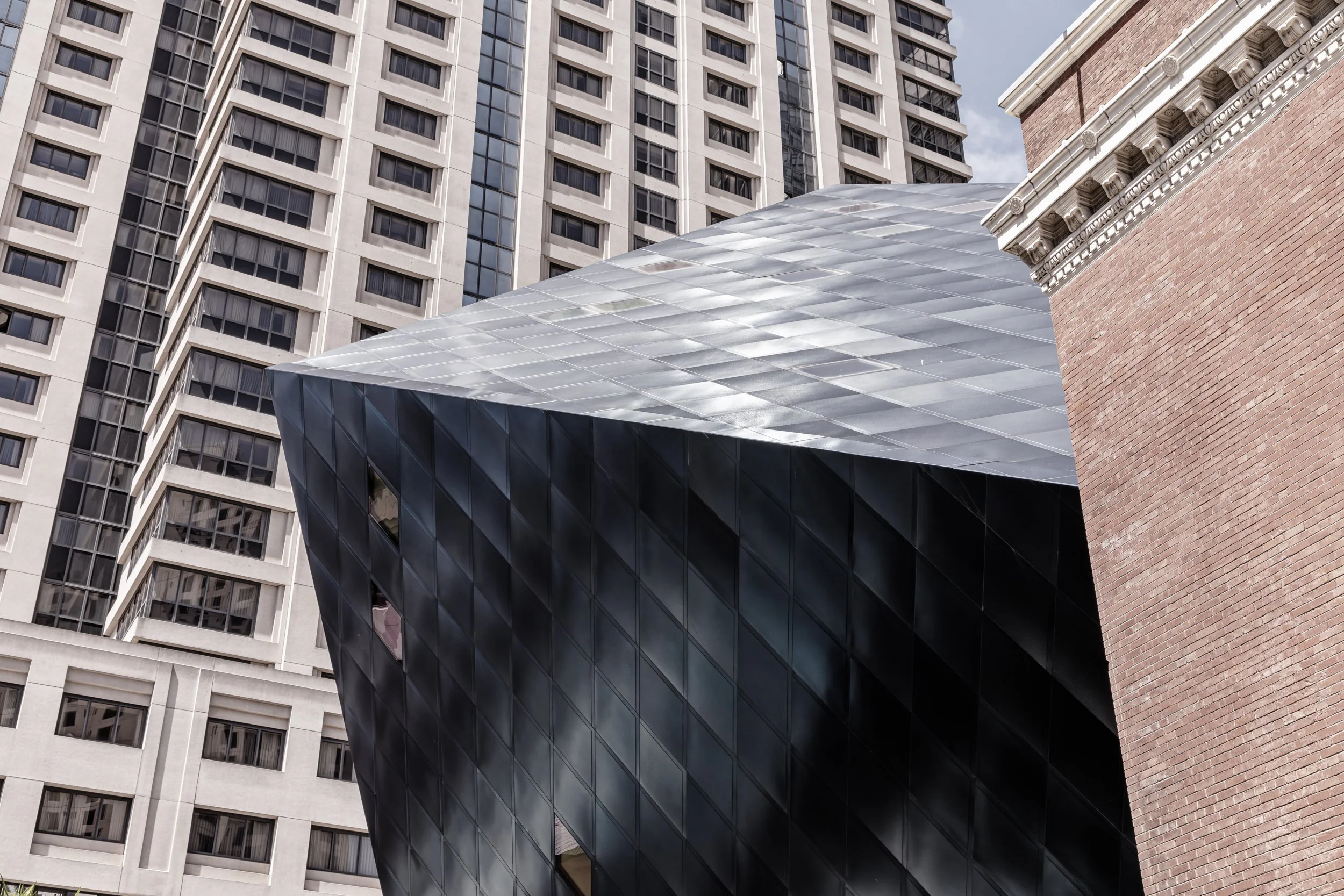 Contemporary Jewish Museum at Jessie Square

 

 The Contemporary Jewish Museum building stands near Yerba Buena Gardens and Jessie Square in San Francisco. The building combines the historic Jessie Street Substation with a contemporary angular addit