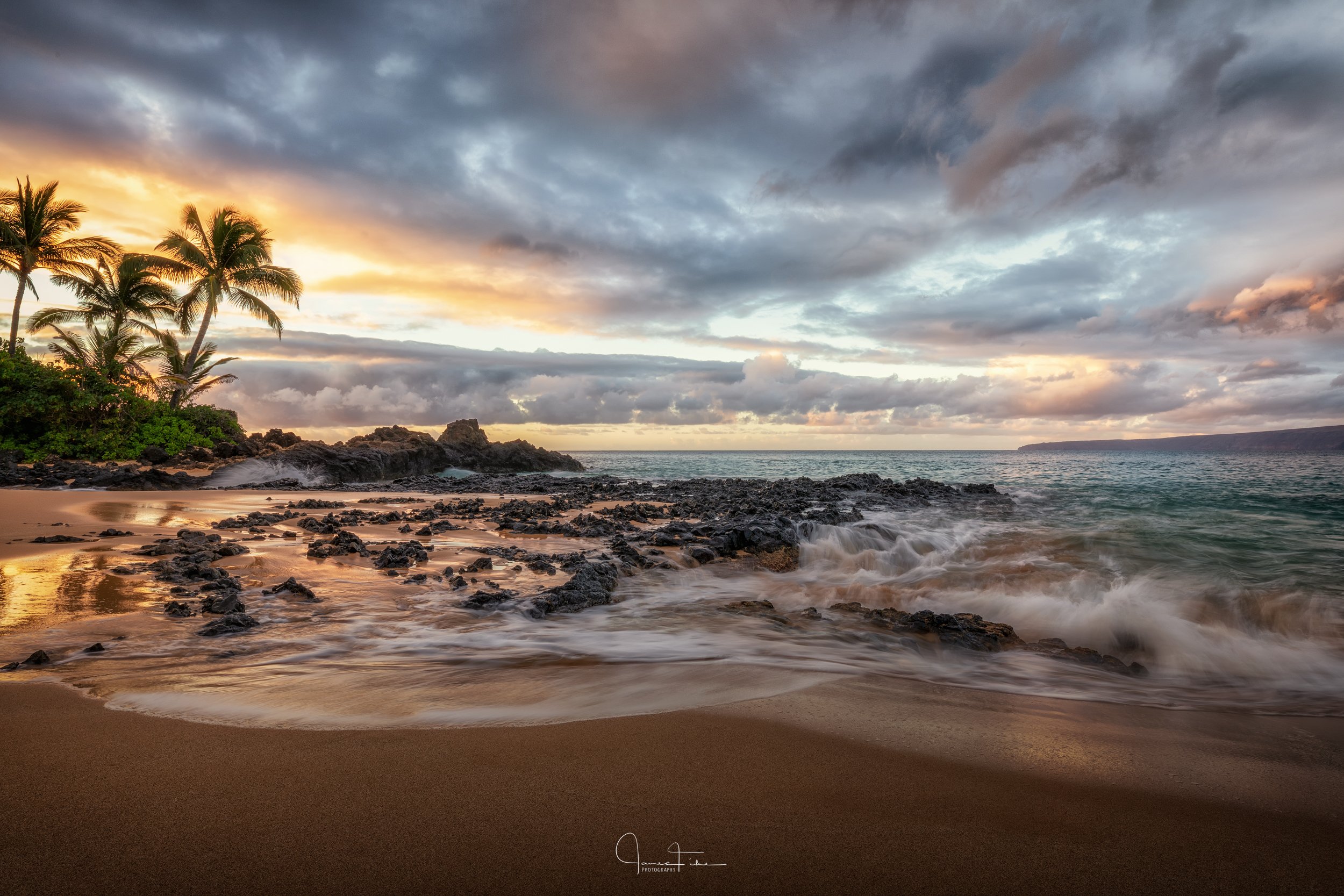 First Light at Secret Beach – Wailea, Maui