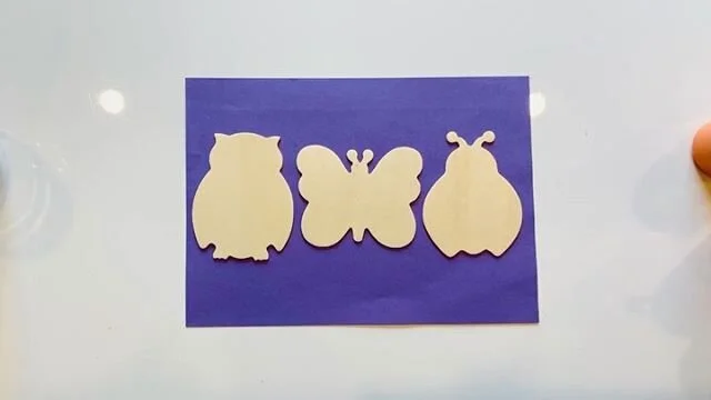 Paper Moon Playschool Art Box- Last weeks projects included squish painting transfers, tissue paper lantern, a sun hat and binoculars for nature walks. #kidsmakeart #creativekids #squishpainting #transfers #tissuepaperlanterns #makeyourownbinoculars 