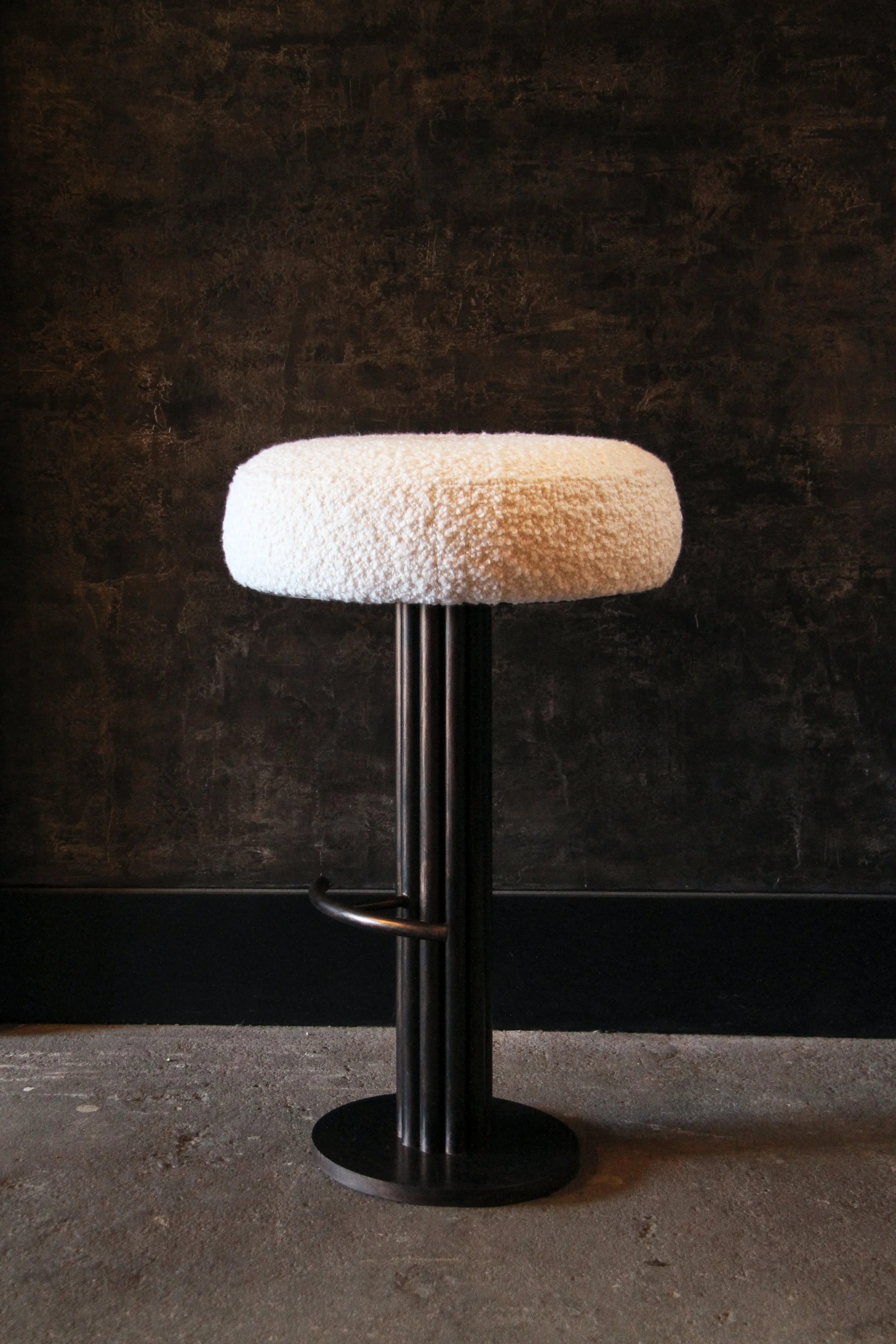 Stool2.jpg