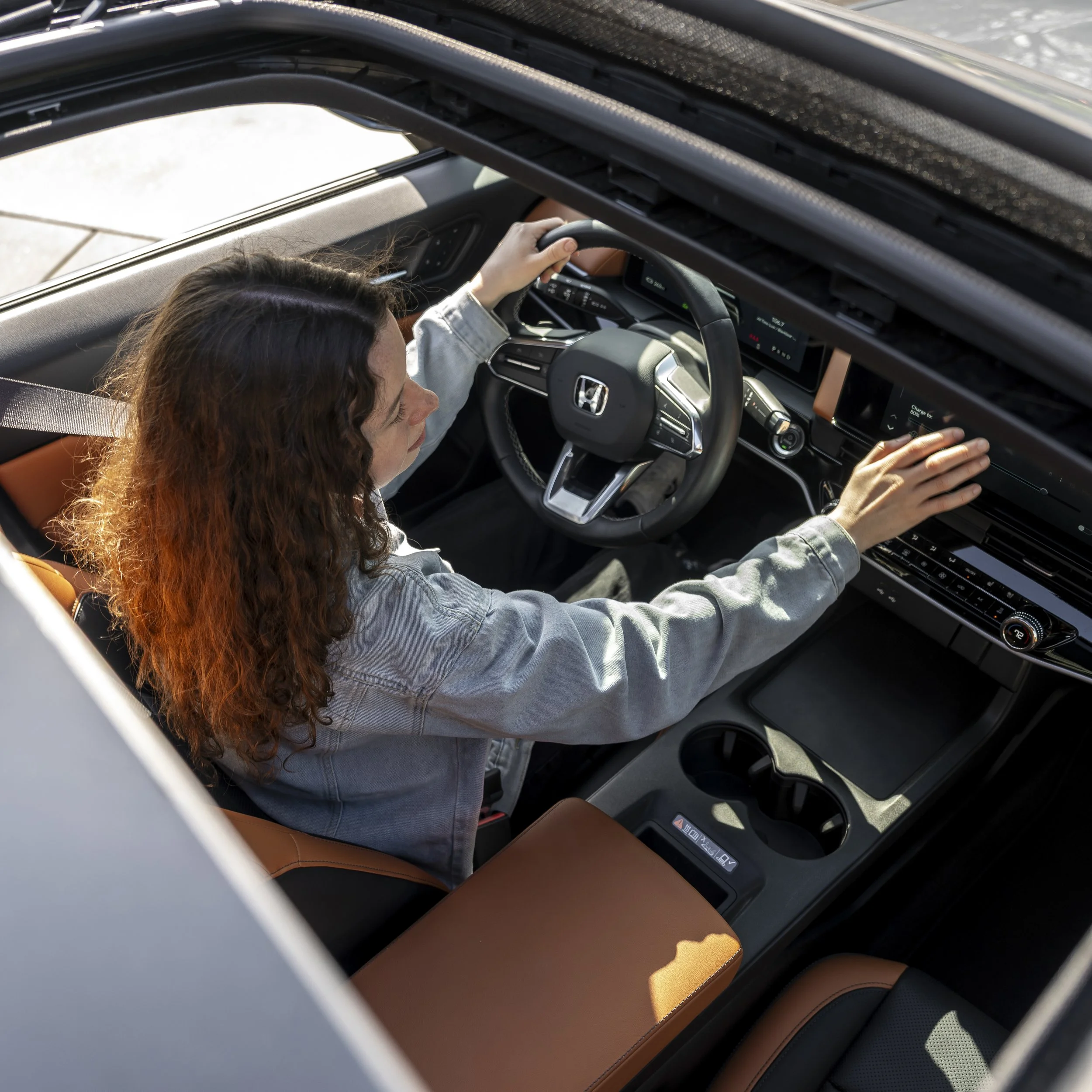 HON004_PrologueSustain_Image_2_interior_1x1.JPG