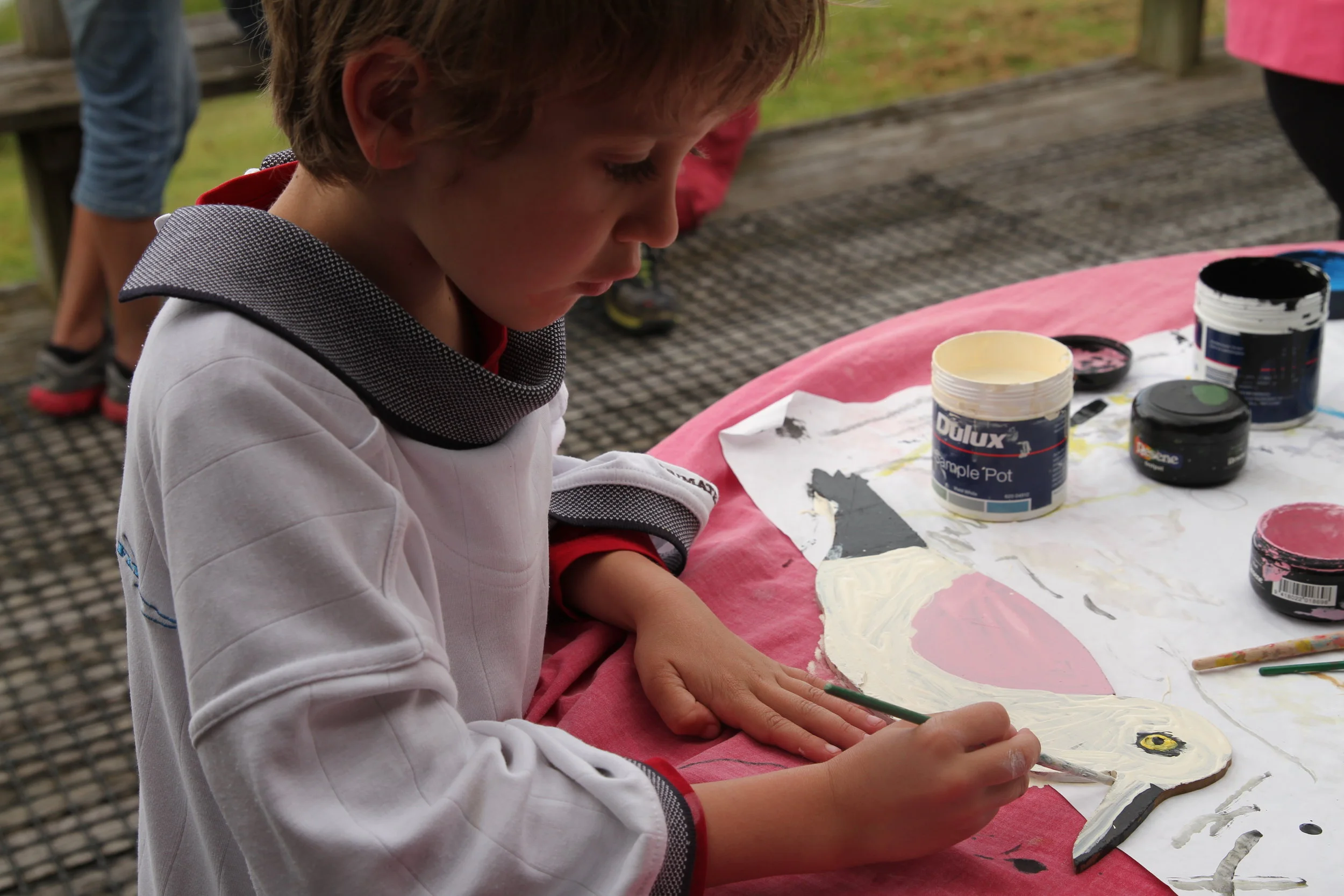 Robin painting his bird