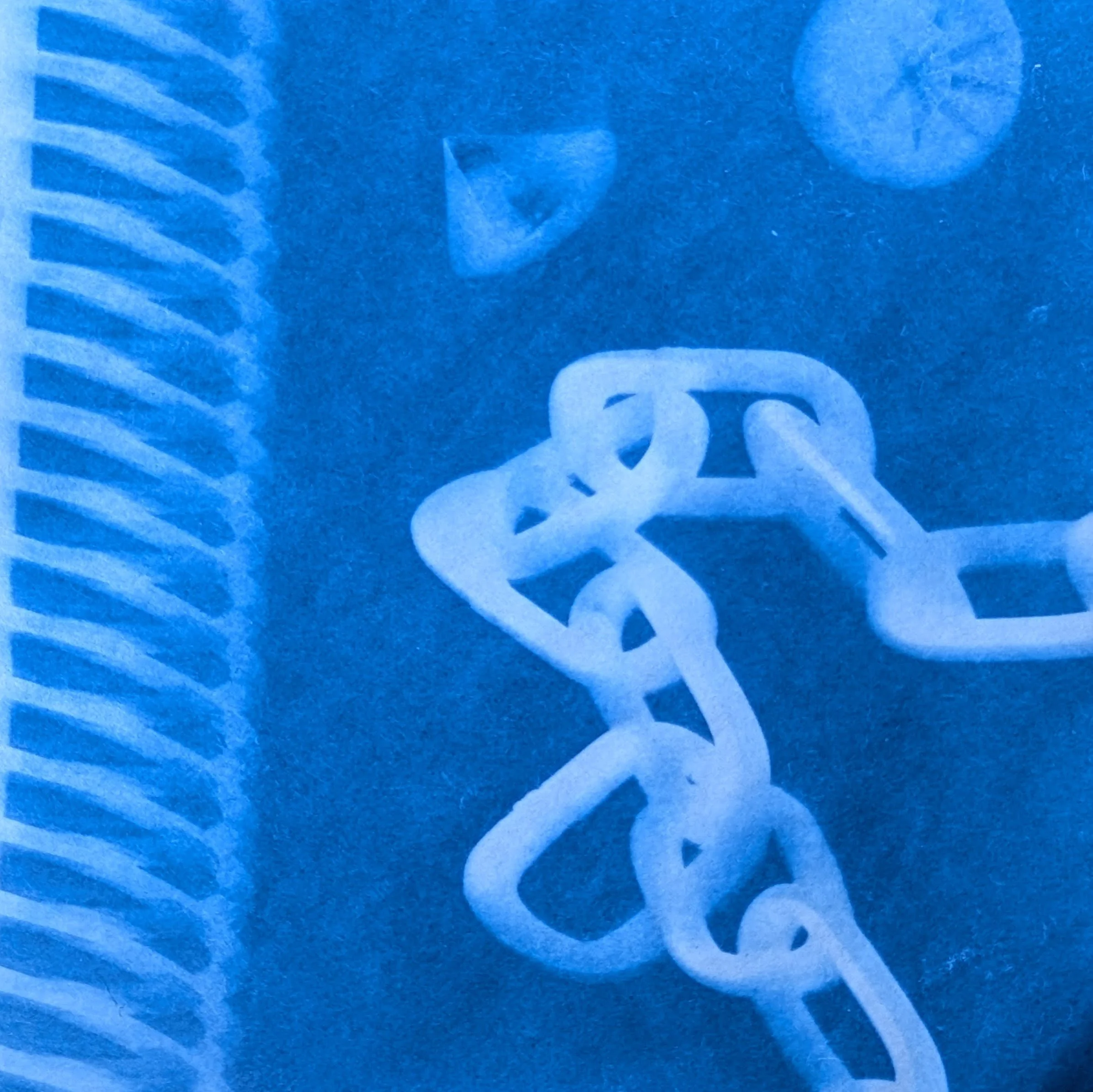 chain sunprint.jpg