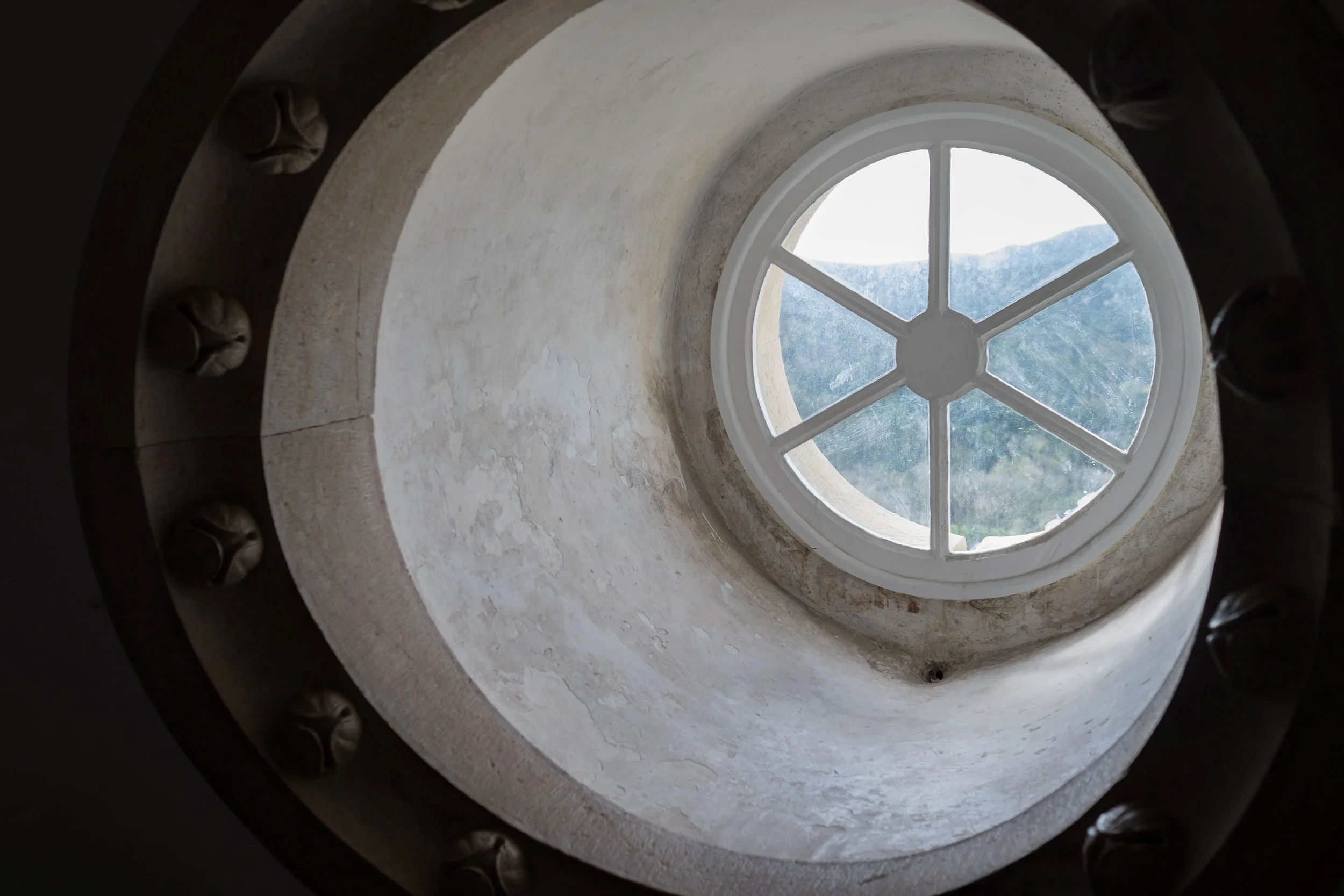 portugal window (1 of 1).jpg