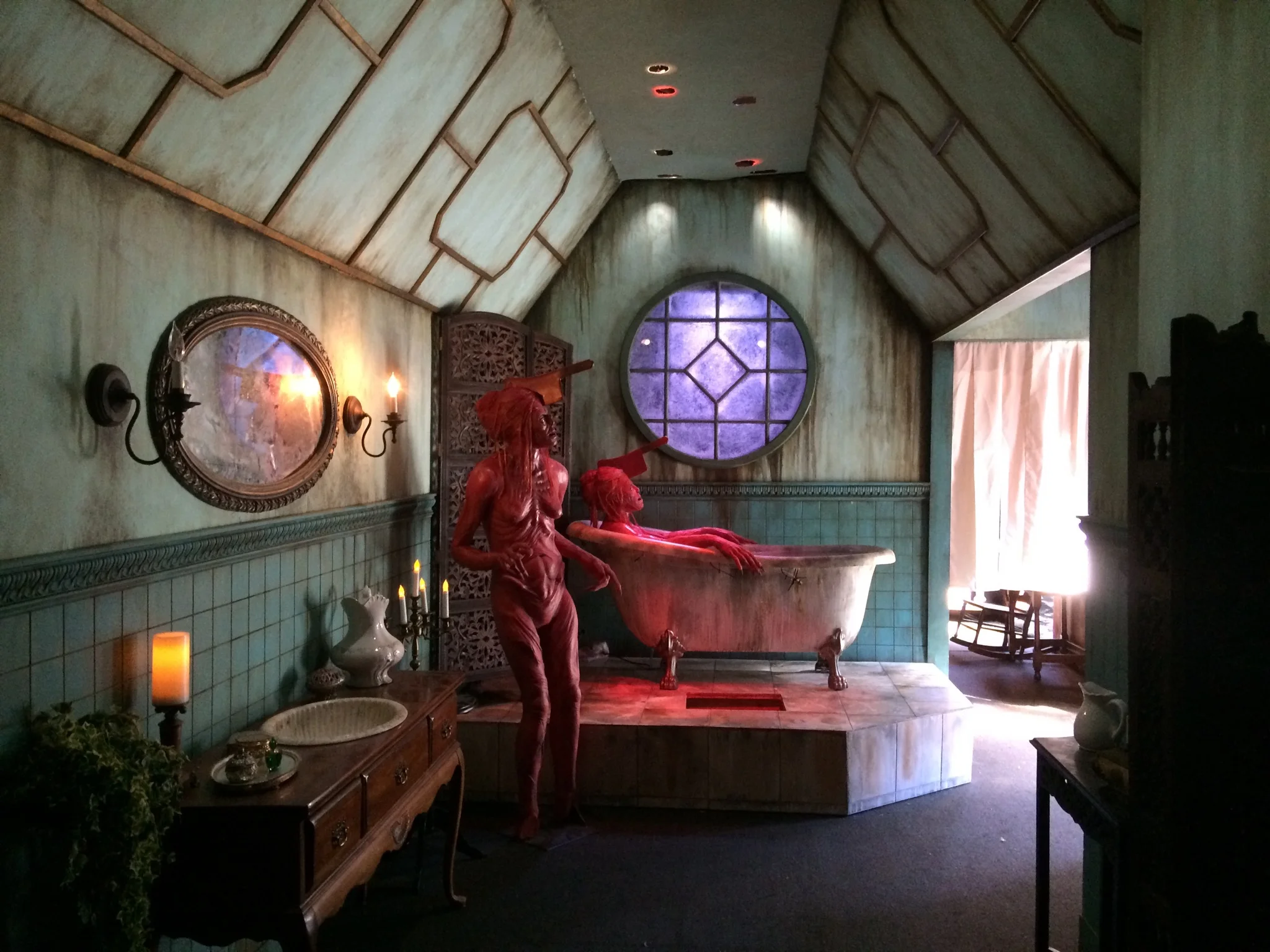 Crimson Peak /&nbsp;Universal Studios / Scenic Highlights /&nbsp;2015