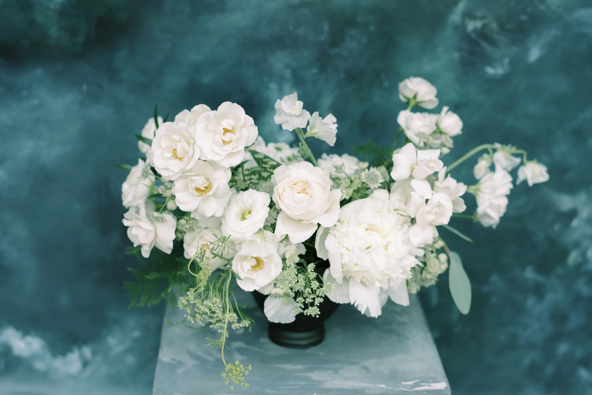 roots-floral-design-cincinnati-branding-photographer-laura-katie-photography-1.jpg