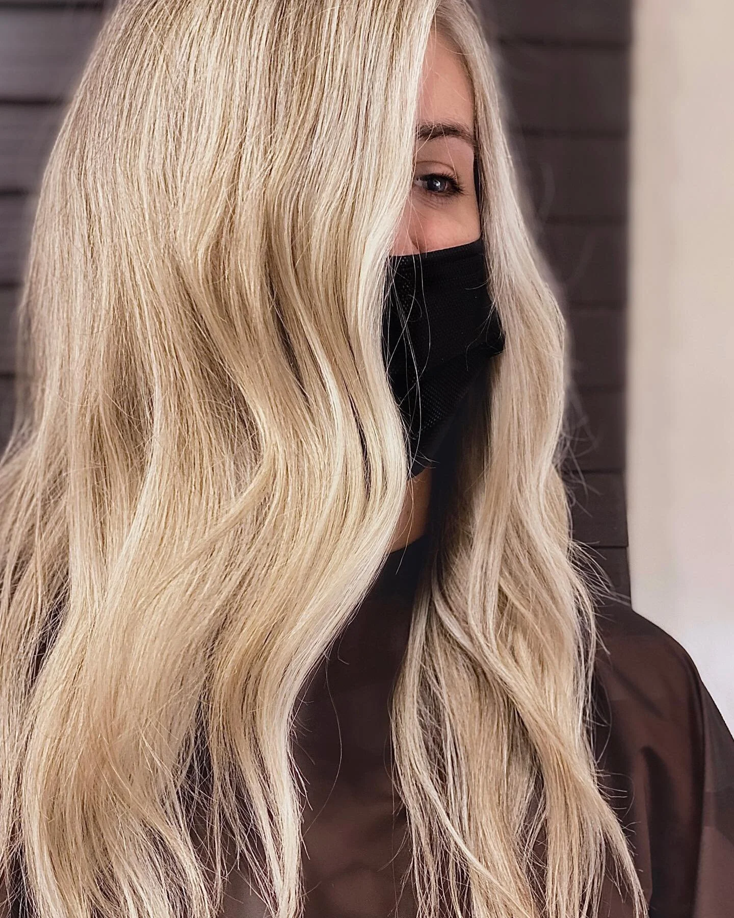 Working is a lot harder these days knowing that my pool is open... 
-One of my favorite styling trends right now is soft waves like this. I went through &amp; curled smallish sections with my 1.25 barrel then softly brushed it out after it set &amp; 