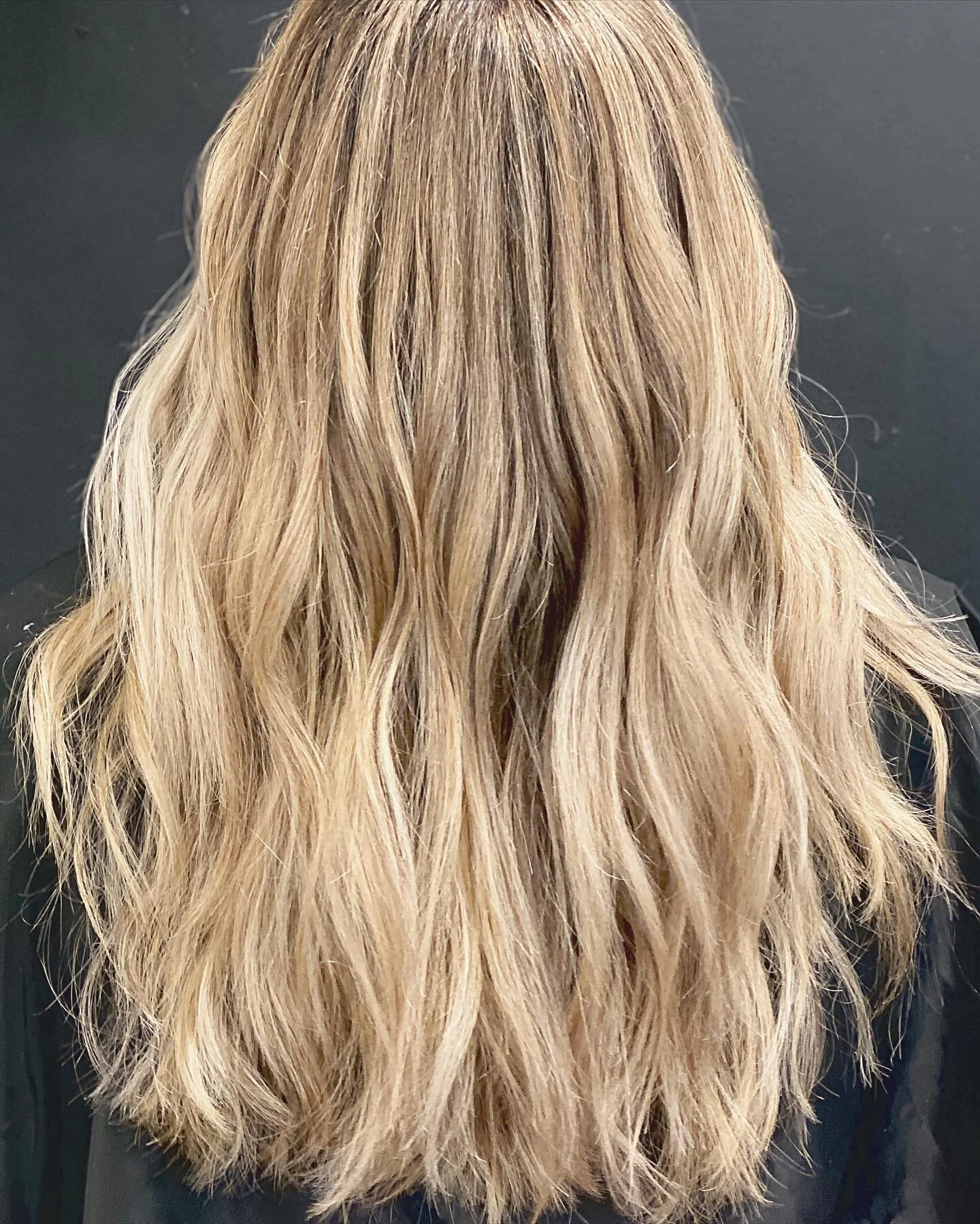 Love a good before &amp; after. Brittany had been getting partial highlights for probably a year and as it&rsquo;s grown longer, she wanted to brighten the whole thing up for summmmmmer time 
-
-
Lightened with my ride or die @lorealpro bleach and to