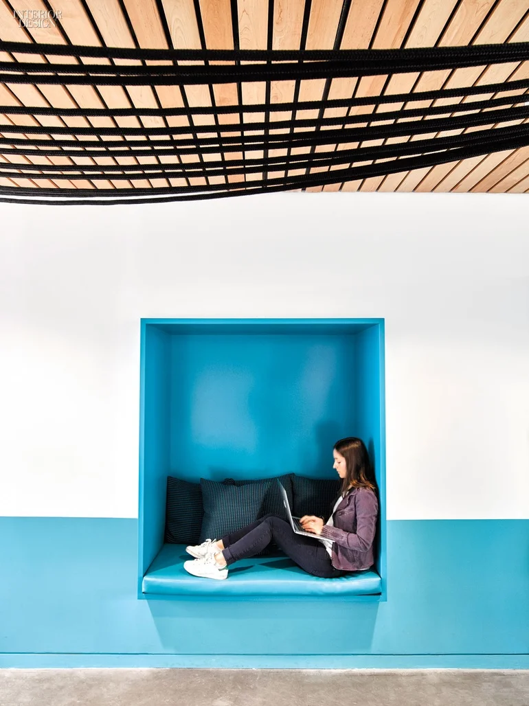 thumbs_seating-nook-lobby-barrows-new-york-ghislaine-vinas-interior-design-0516.jpg.770x0_q95.jpg